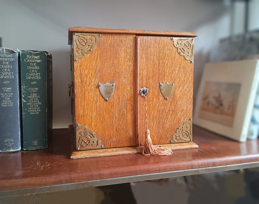 Rare Antique English Quarter Sawn Oak Gentlemans Smokers Cabinet or Humidor With Hidden Whisky Compartment 1890s - 1900s