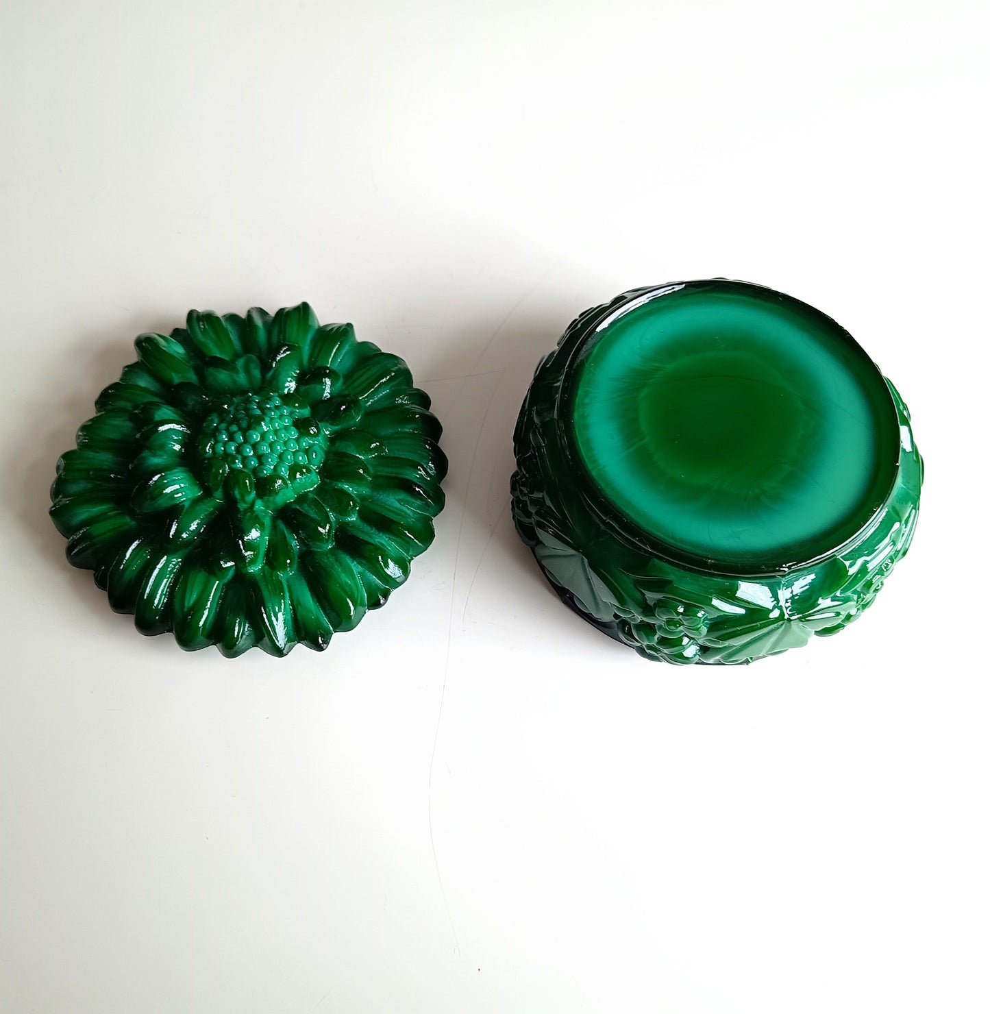 Art Deco Bohemian Art Glass Malachite Glass Lidded Jewellery Box or Watch Box, Schlevogt, Hoffner Designer