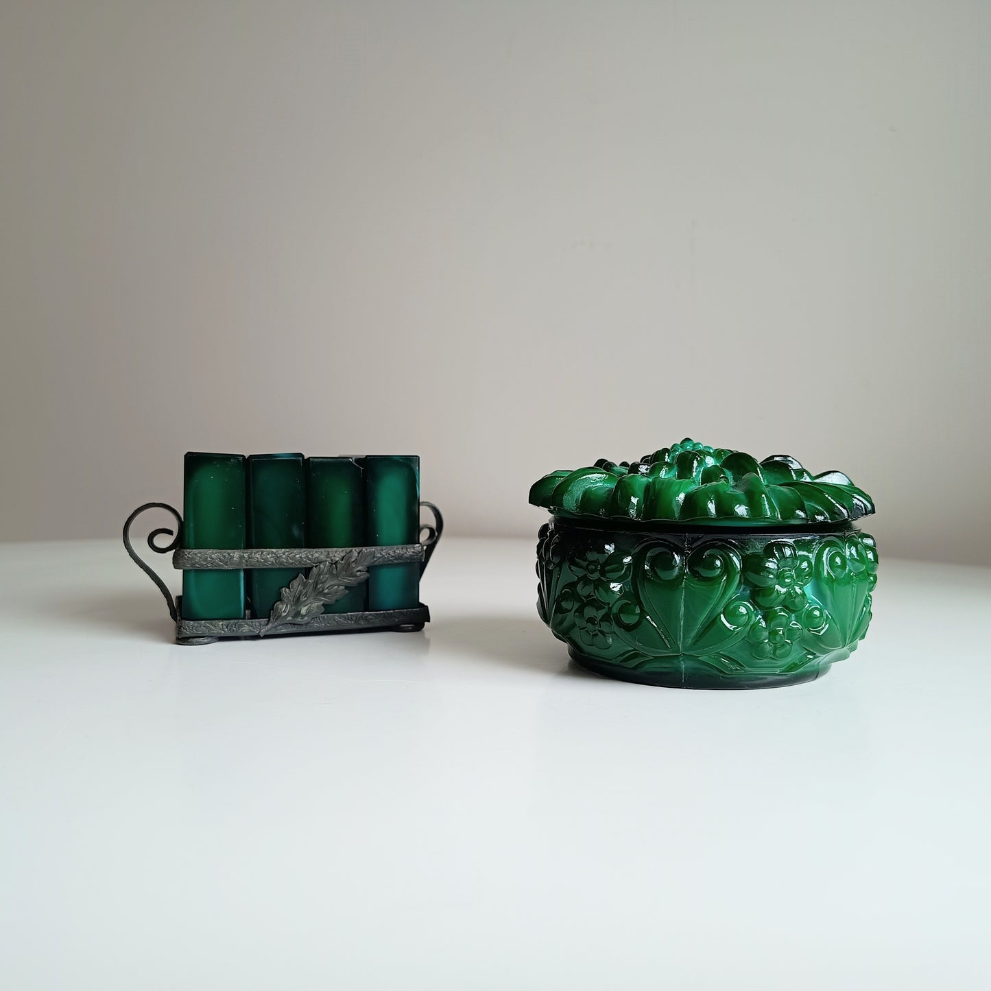 Art Deco Bohemian Art Glass Malachite Glass Lidded Jewellery Box or Watch Box, Schlevogt, Hoffner Designer
