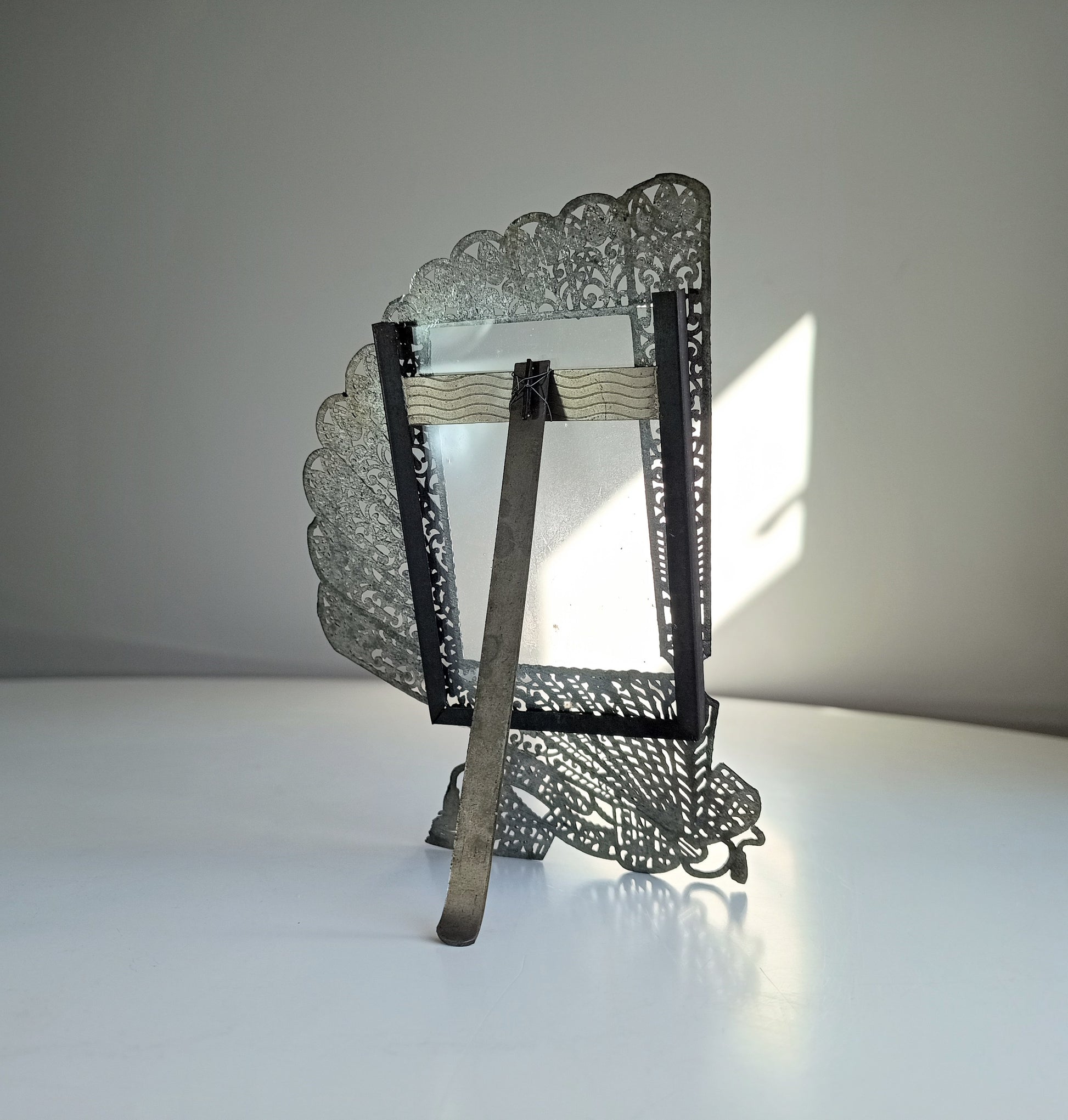 Antique Art Nouveau Jugendstil Faux Filigree Curtain Shaped Tabletop Easel Stand Toleware Photo Frame