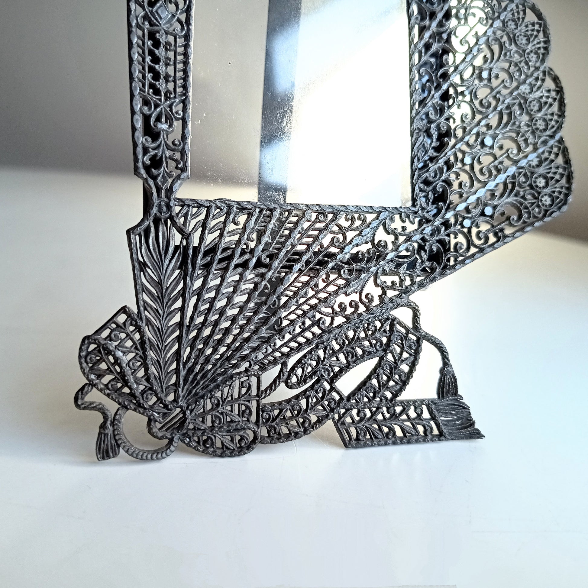 Antique Art Nouveau Jugendstil Faux Filigree Curtain Shaped Tabletop Easel Stand Toleware Photo Frame