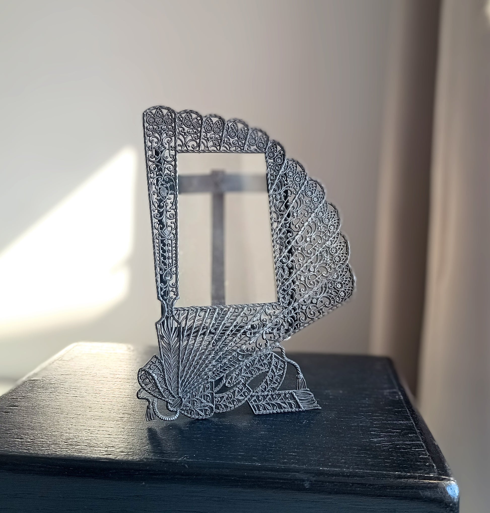 Antique Art Nouveau Jugendstil Faux Filigree Curtain Shaped Tabletop Easel Stand Toleware Photo Frame