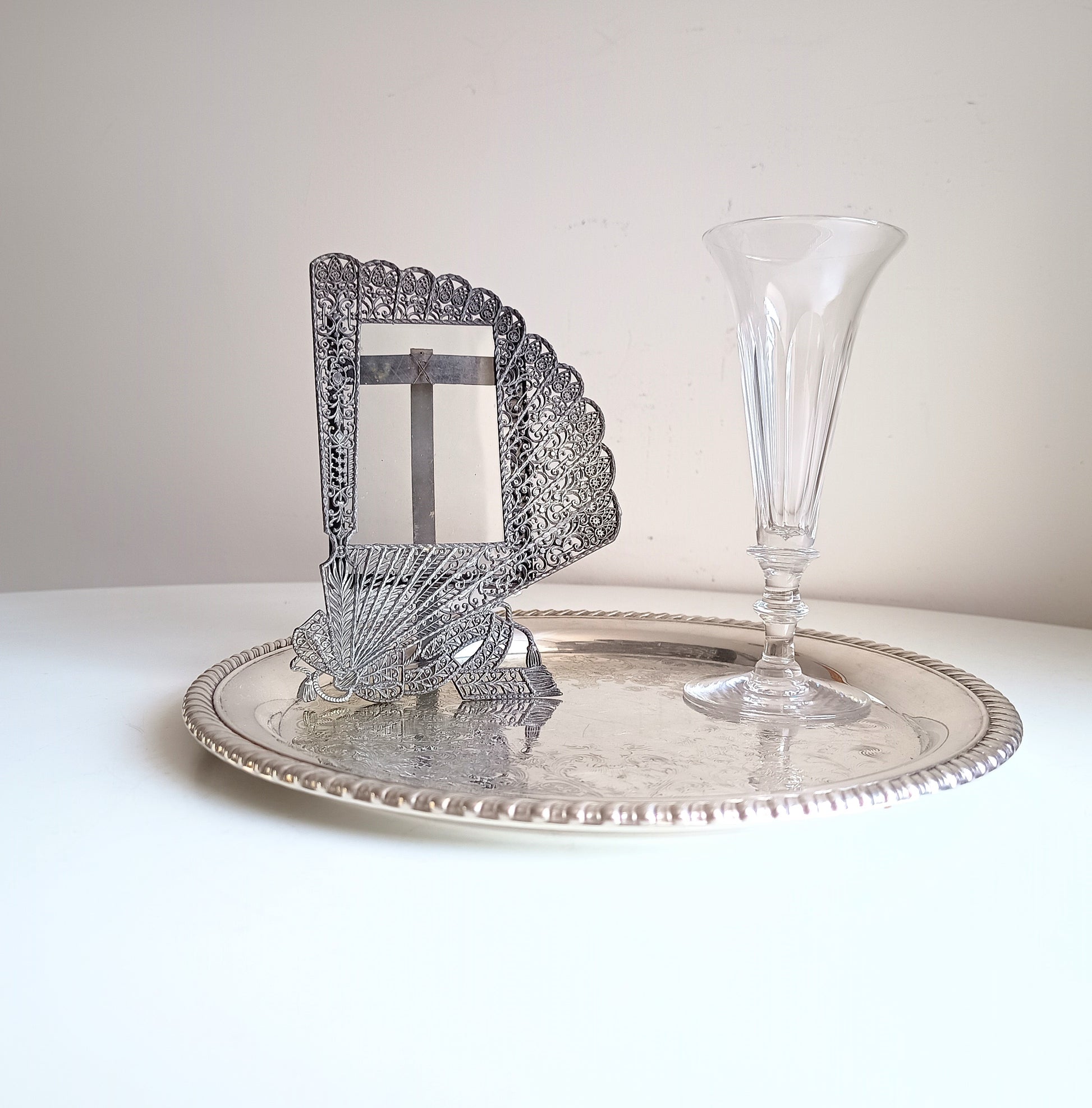 Antique Art Nouveau Jugendstil Faux Filigree Curtain Shaped Tabletop Easel Stand Toleware Photo Frame