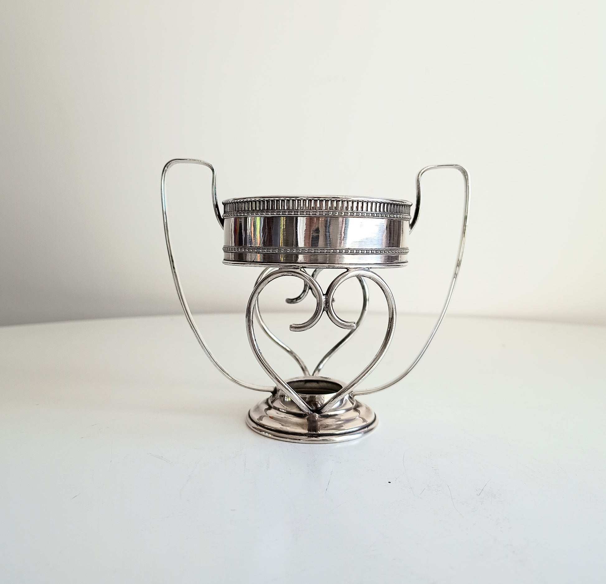 Vintage Georgian Style Silver Plate Neo-Classical Red Wine Bottle Display Stand Wine Cradle Drinks station