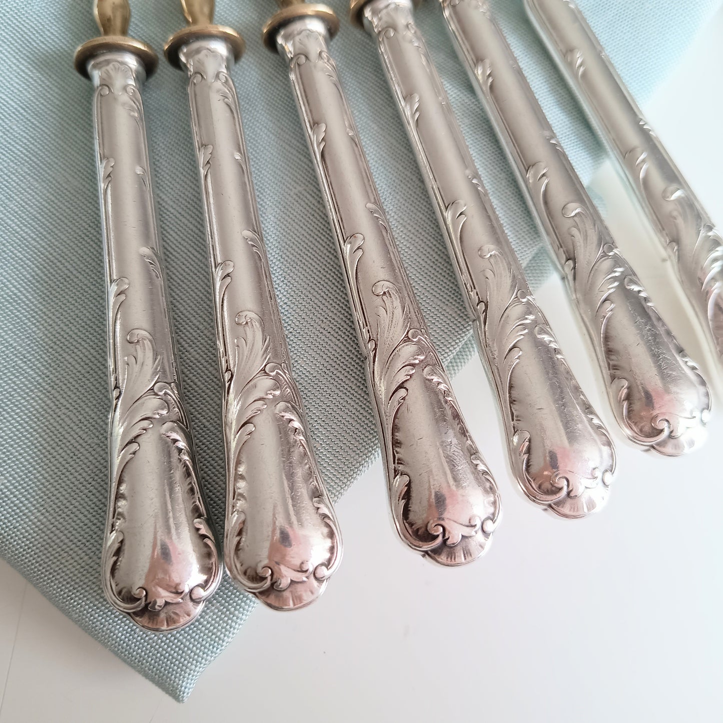 Antique French Silver Plate Handles and Gilt Blades Dessert or Fruit Curlery Set: Six Knives and Six Three-Prong Forks, Christofle, 1900