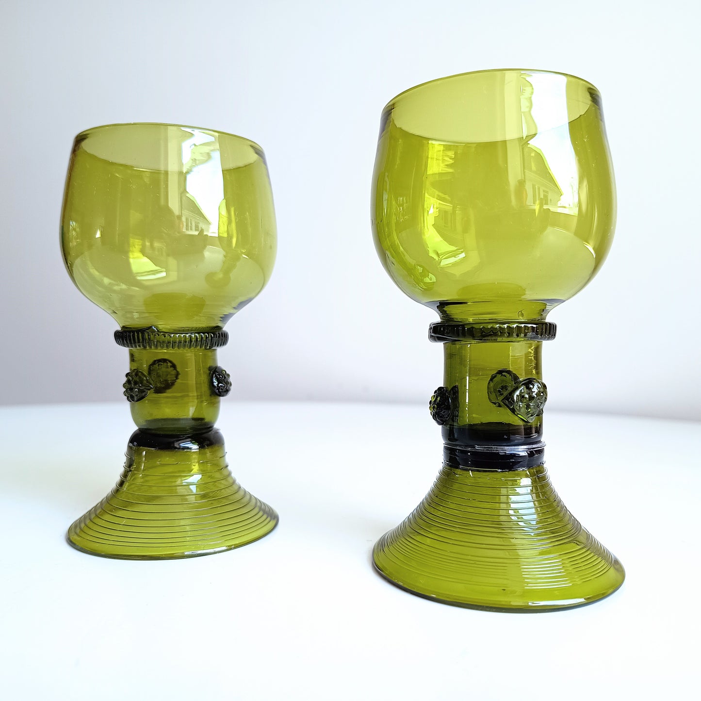 Pair of Hand Blown Olive Green Crystal Rummer or Roemer Glasses for White Wine Glasses – Georgian Style, Raspberry Prunts & Spiral Decor