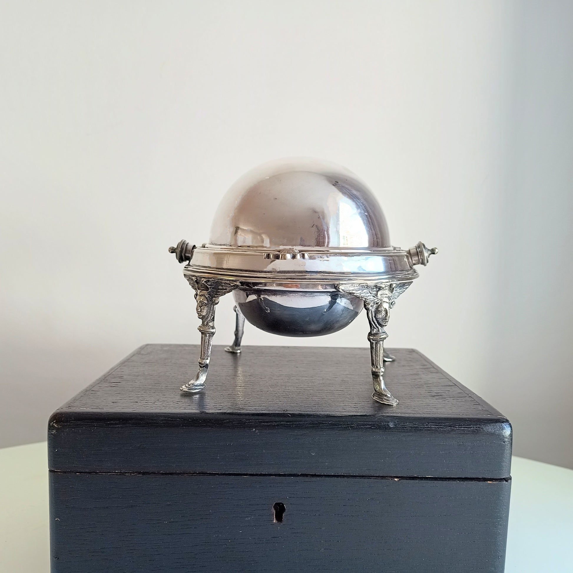 Neo-classical Style Tableware