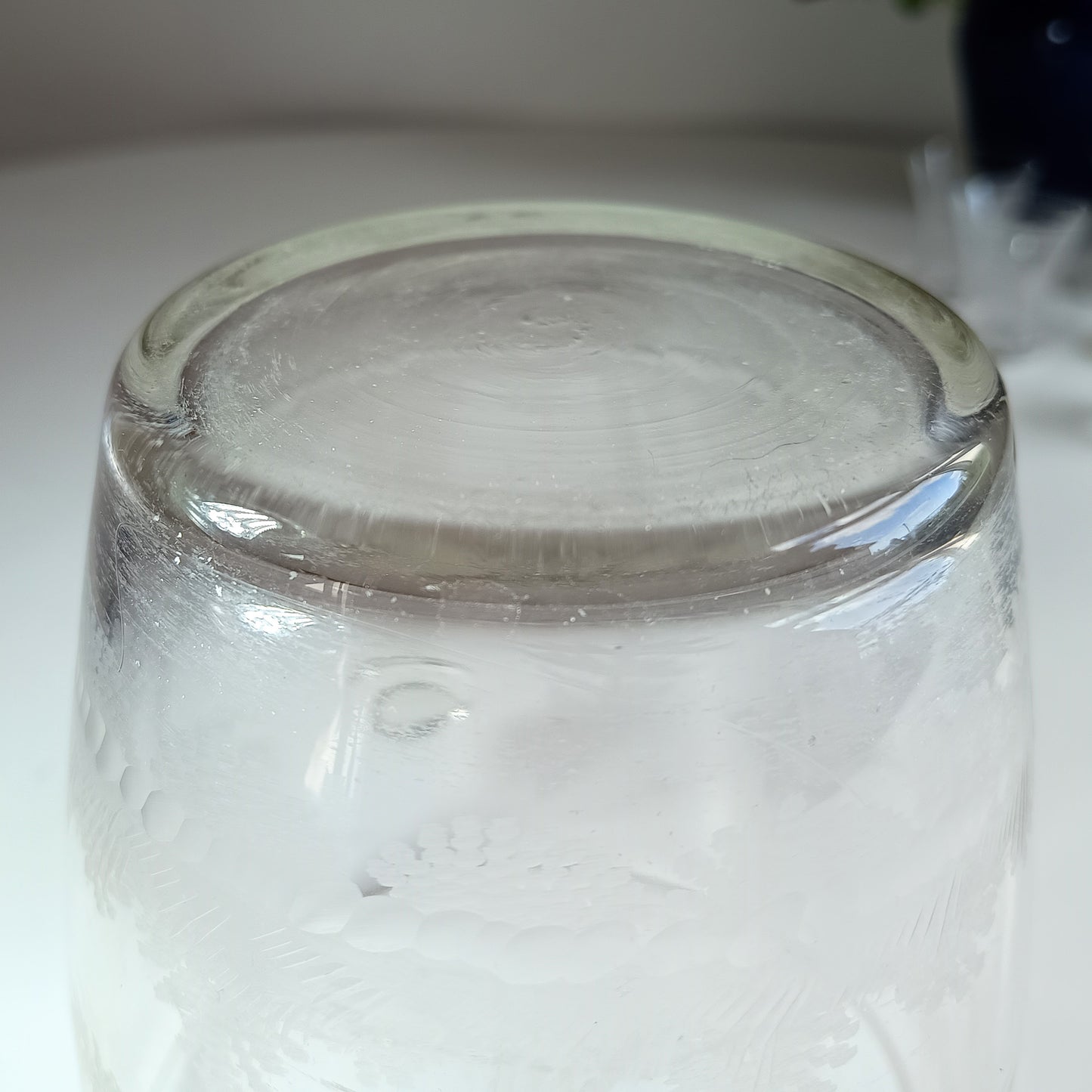 Lobmeyr-Style Vintage Ice Bucket and Engraved Spirit Glasses – Early 20th Century Austrian Barware Set