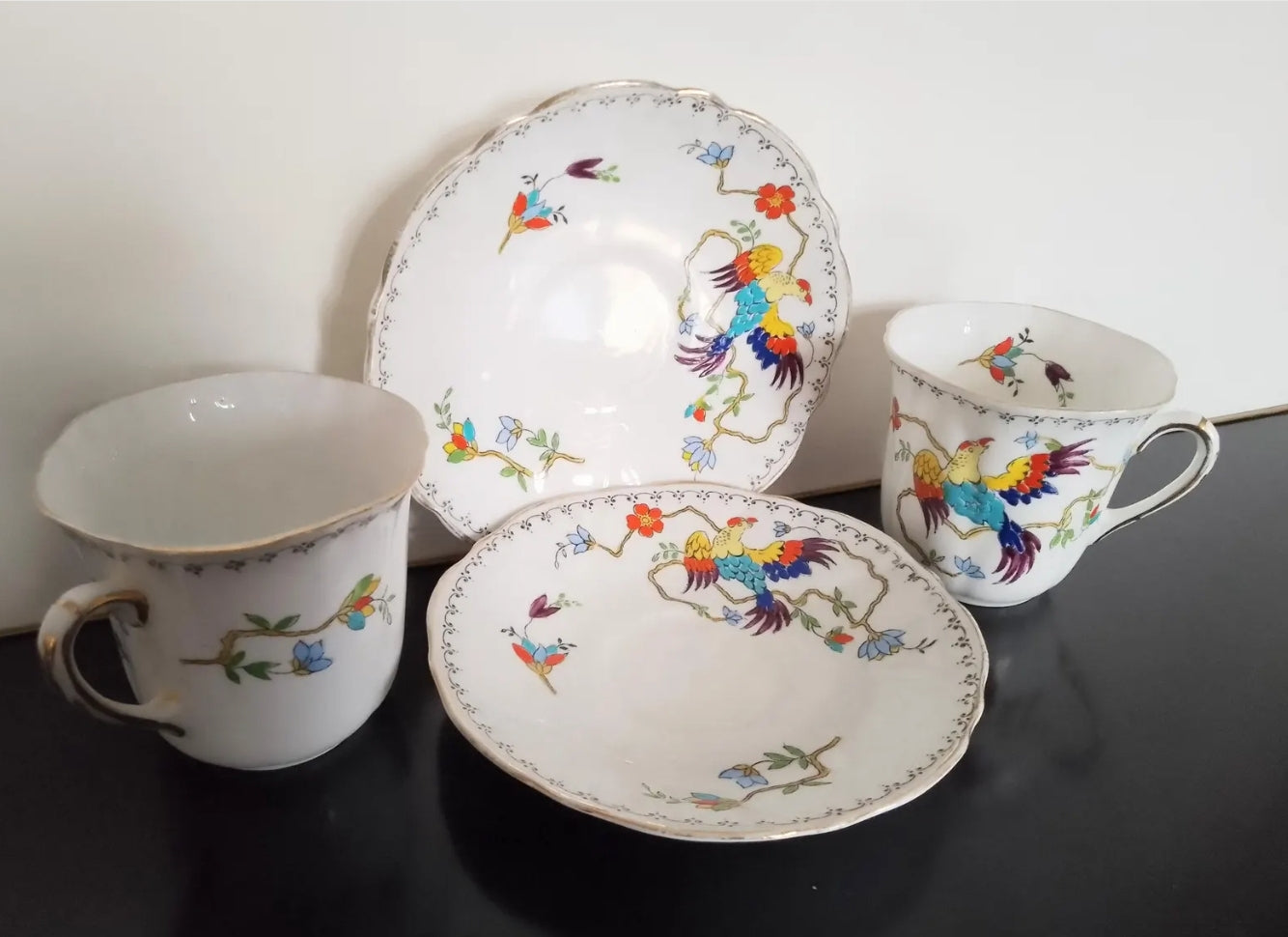 Decorative English Bone China Porcelain Tea Cups and Saucers