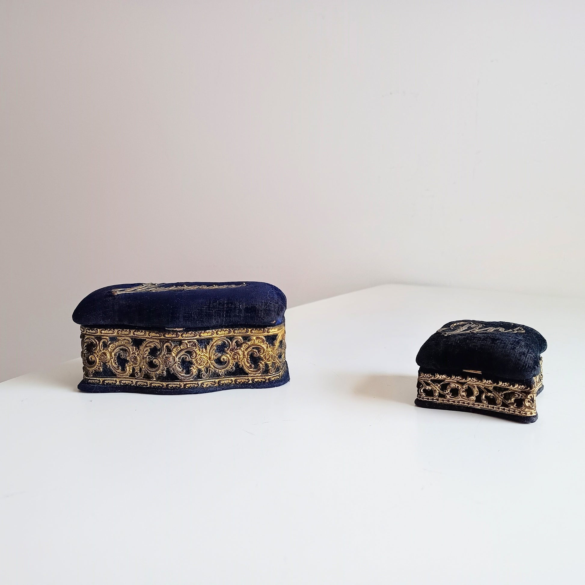 Antique Victorian Pin cushion