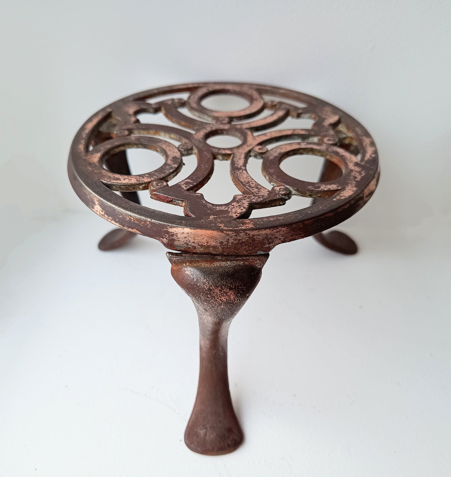 Antique English Art Nouveau Cast Iron Trivet, Registered design 430938 for 1906 on Three Bound Legs