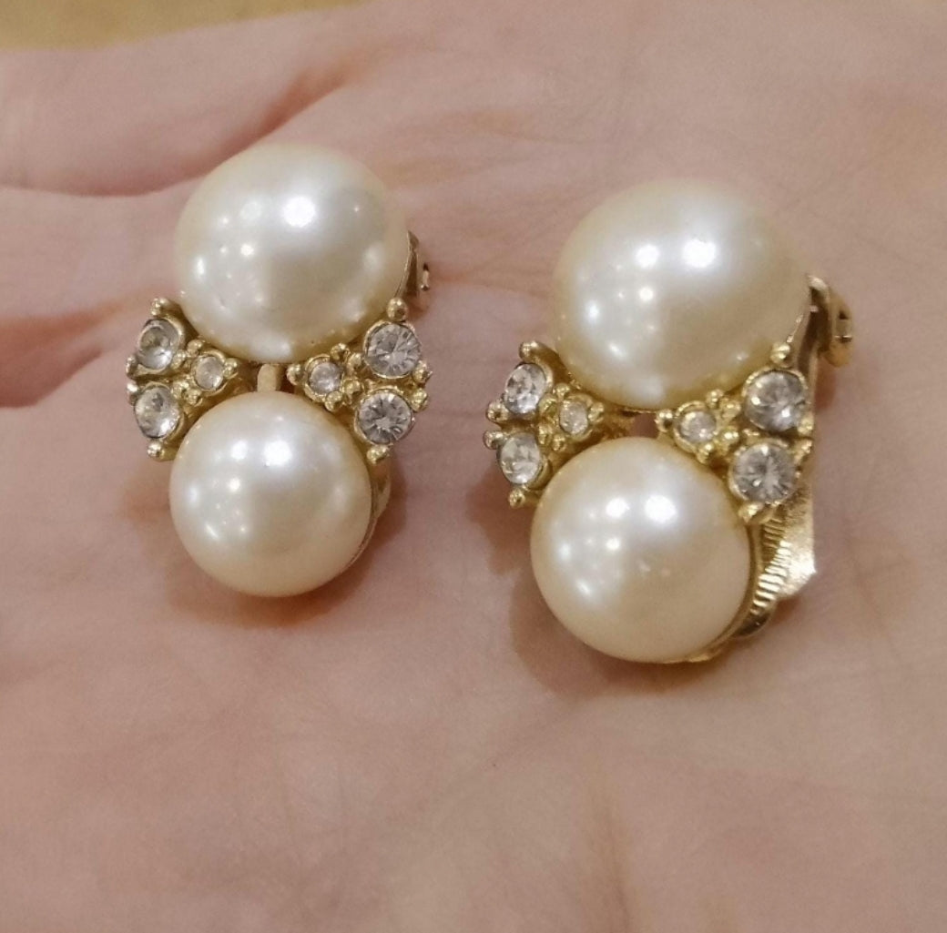Christian Dior - Authentic Vintage Signed Faux Pearl Earrings 1980s