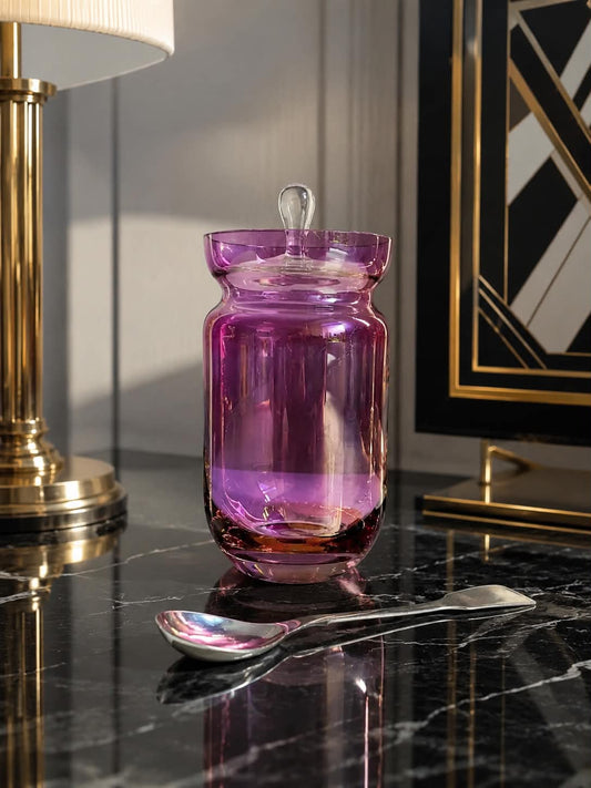 Eclectic Vintage Pieces to decorate your Dining Space and Drink Station