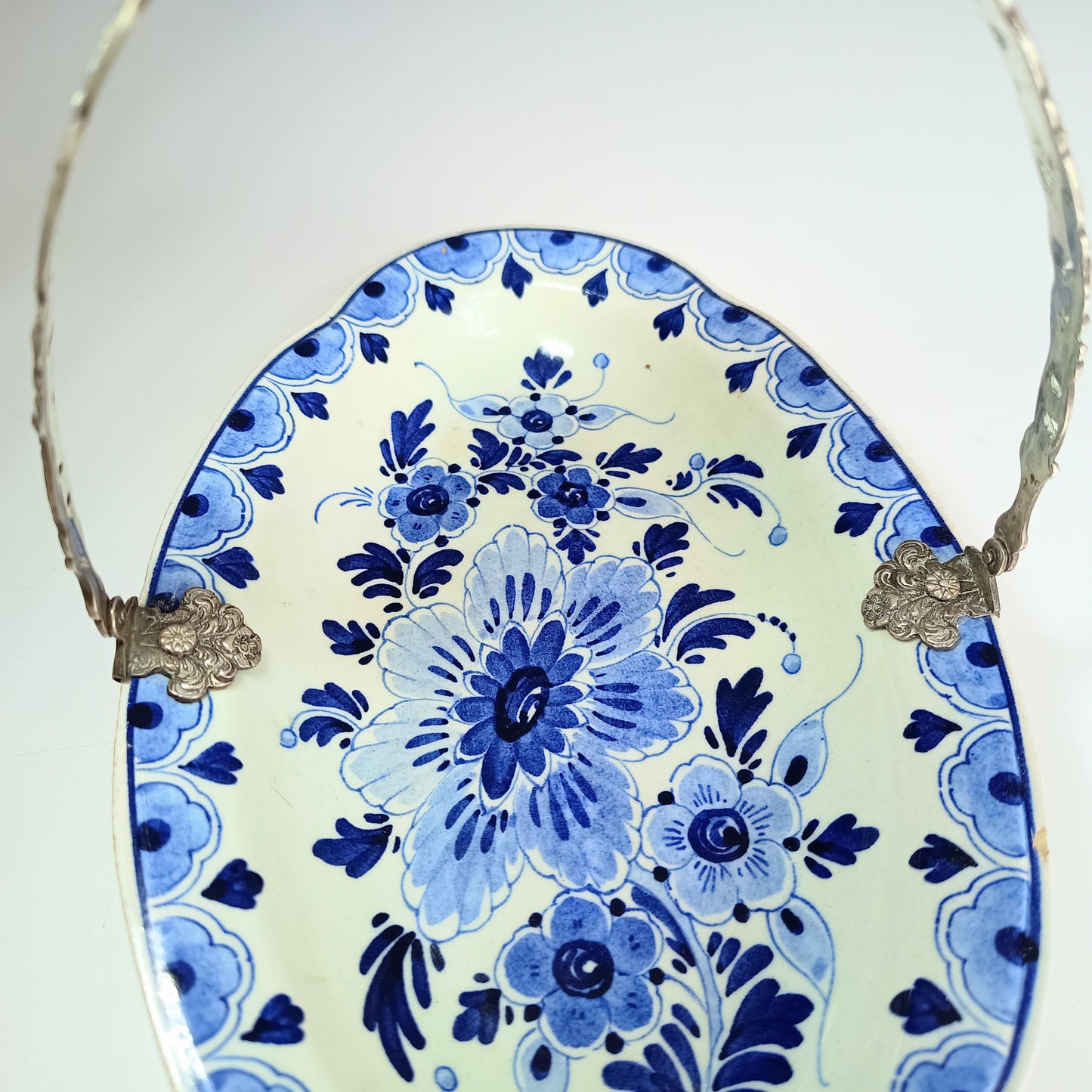 Vintage Delftware Pastry Server with 830 Silver Swing Handle – Delft Blauw, Pre/Post WWII, BW Factory