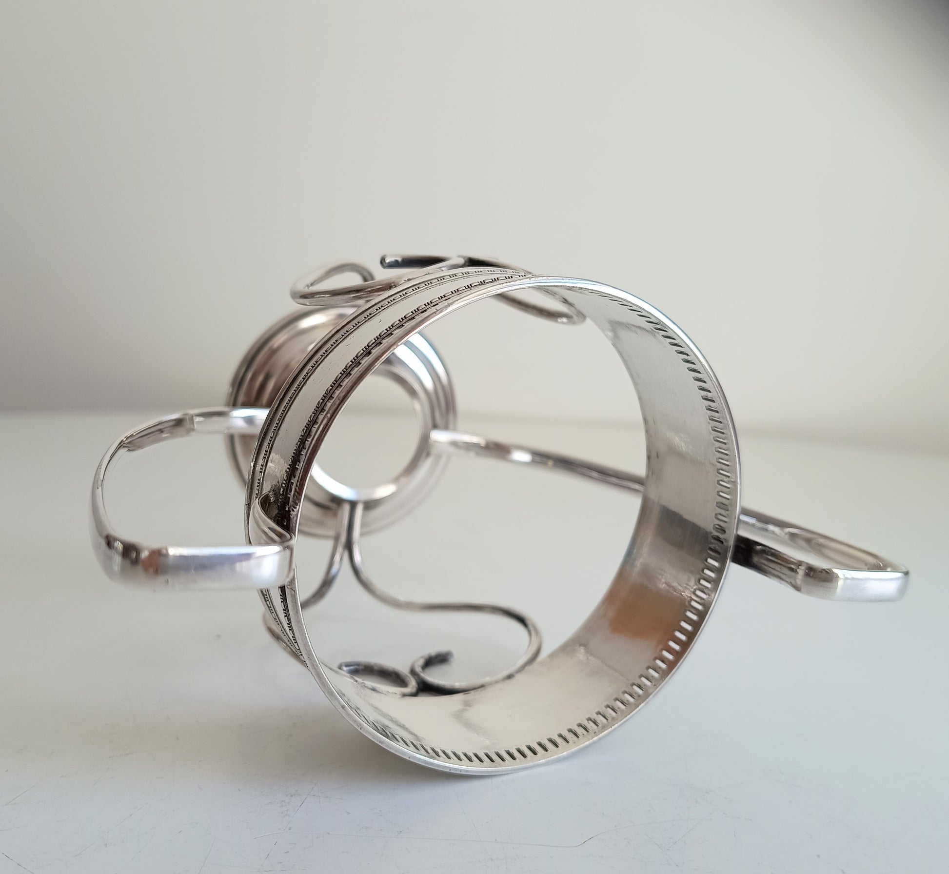 Vintage Georgian Style Silver Plate Neo-Classical Red Wine Bottle Display Stand Wine Cradle Drinks station