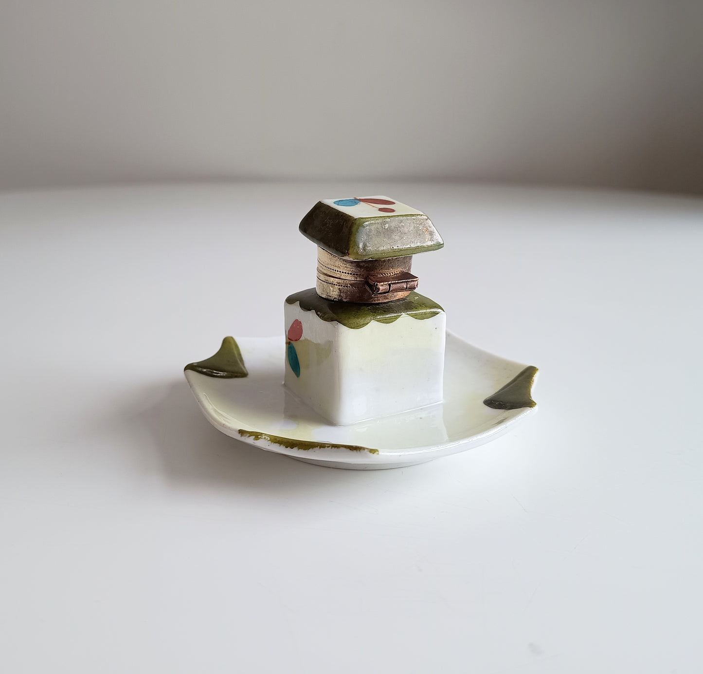 Small Antique Ceramic Edwardian Inkwell - Integrated Base, Hand Enamelled Decor