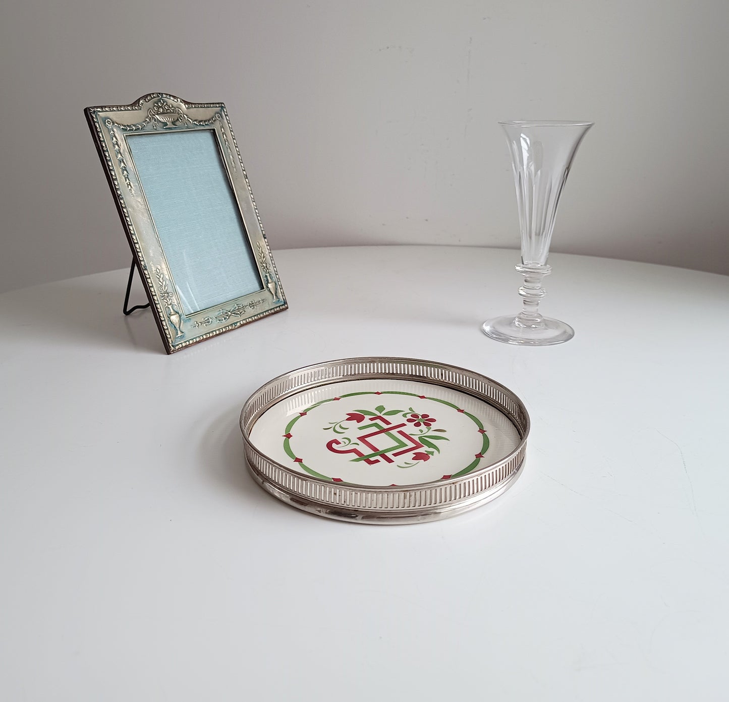 Authentic Jugendstil Tray: WMF Mount, Art Nouveau Ceramic Centre