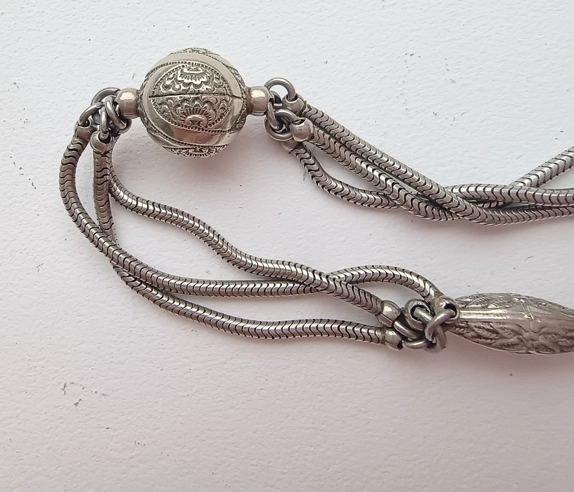 Victorian pocket watch Albertina chain with dog clasp