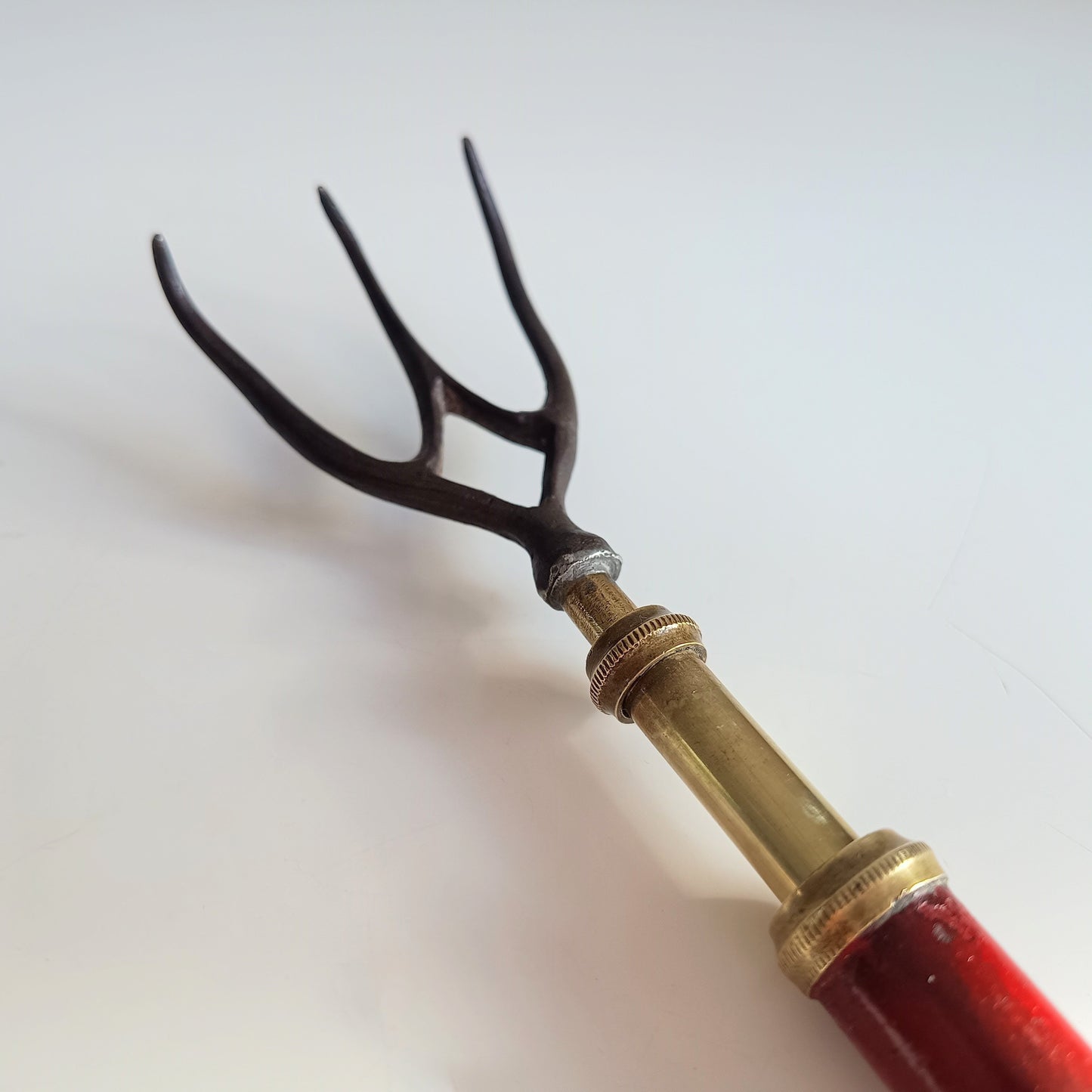 Antique English Georgian Retractable Telescopic Enamelled Toasting Fork, Gothic style, 1800