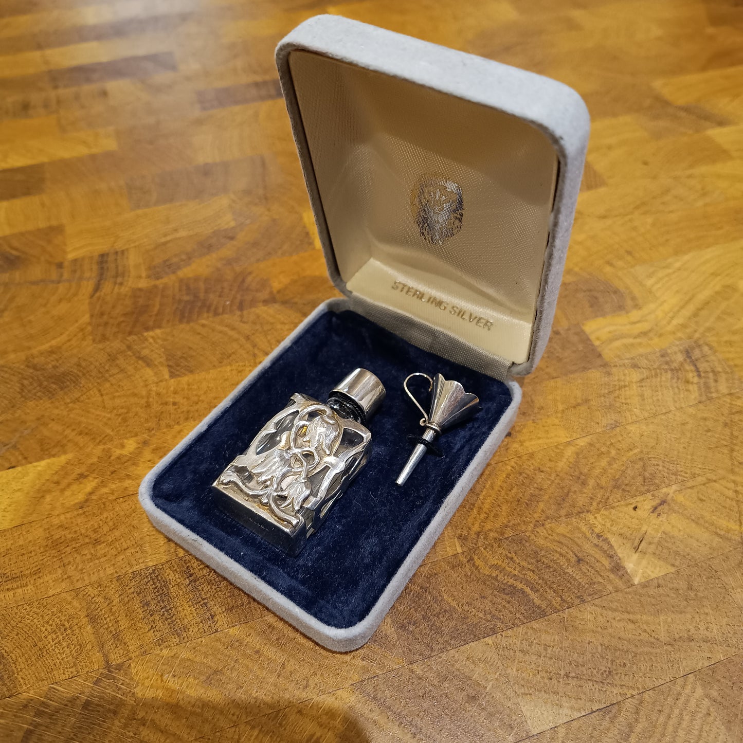 Vintage Small Perfume Bottle in Sterling Silver Openwork Case Art Nouveau style Snowdrop Design & Funnel, Original Box