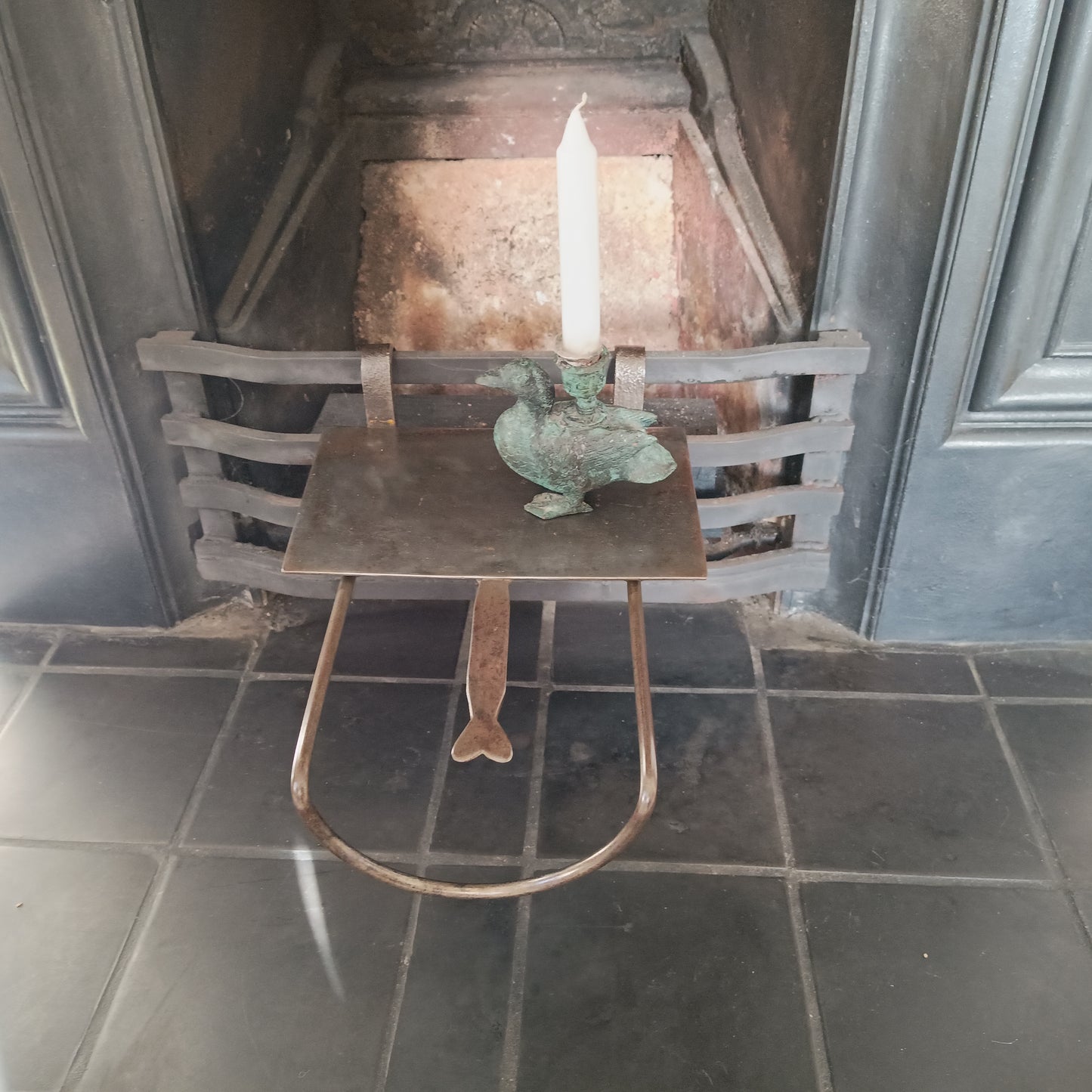 Arts & Crafts Cotswolds Hand-Forged Riveted Hearth Trivet Cooking Stand, Sliding Plate Heart-shaped Finial