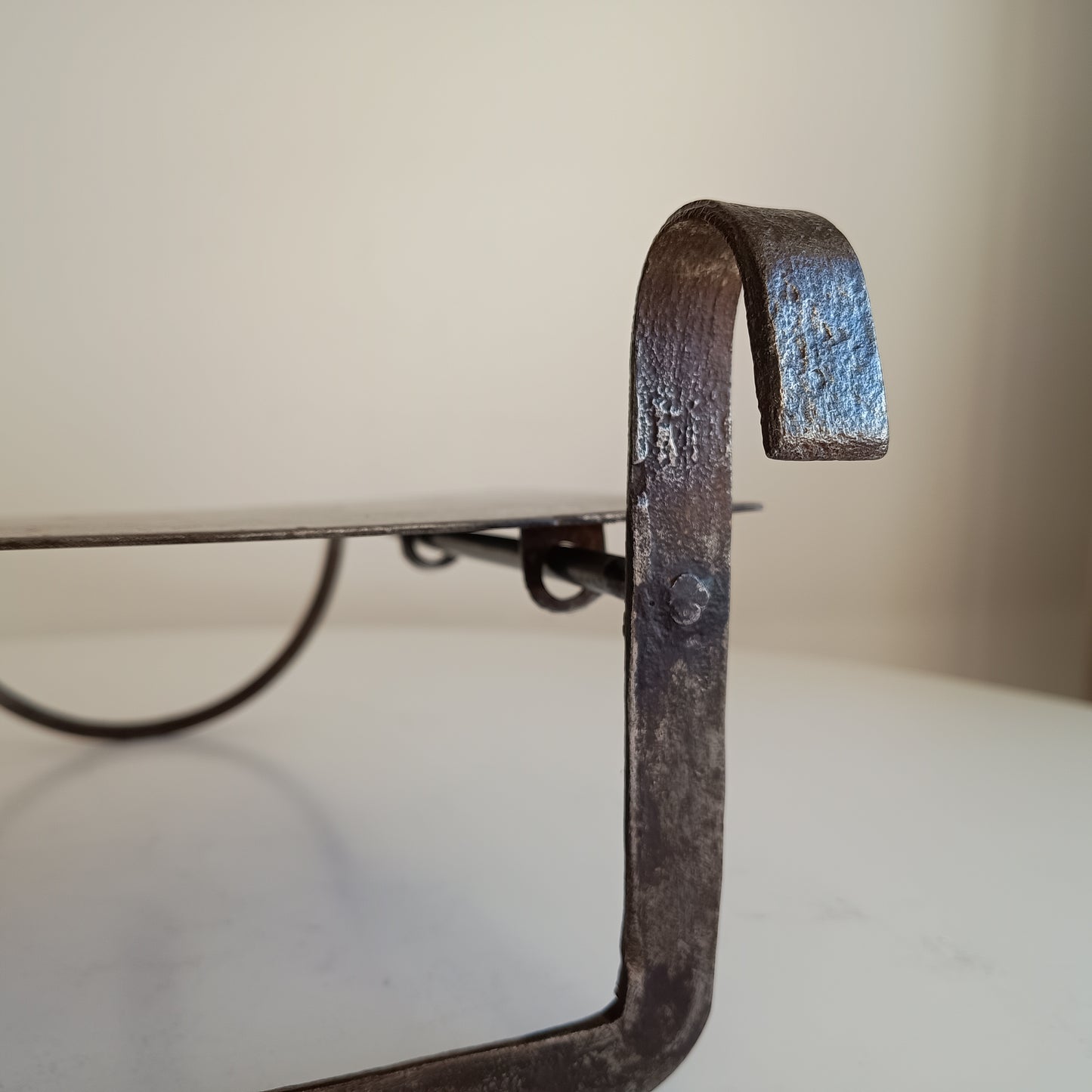 Arts & Crafts Cotswolds Hand-Forged Riveted Hearth Trivet Cooking Stand, Sliding Plate Heart-shaped Finial