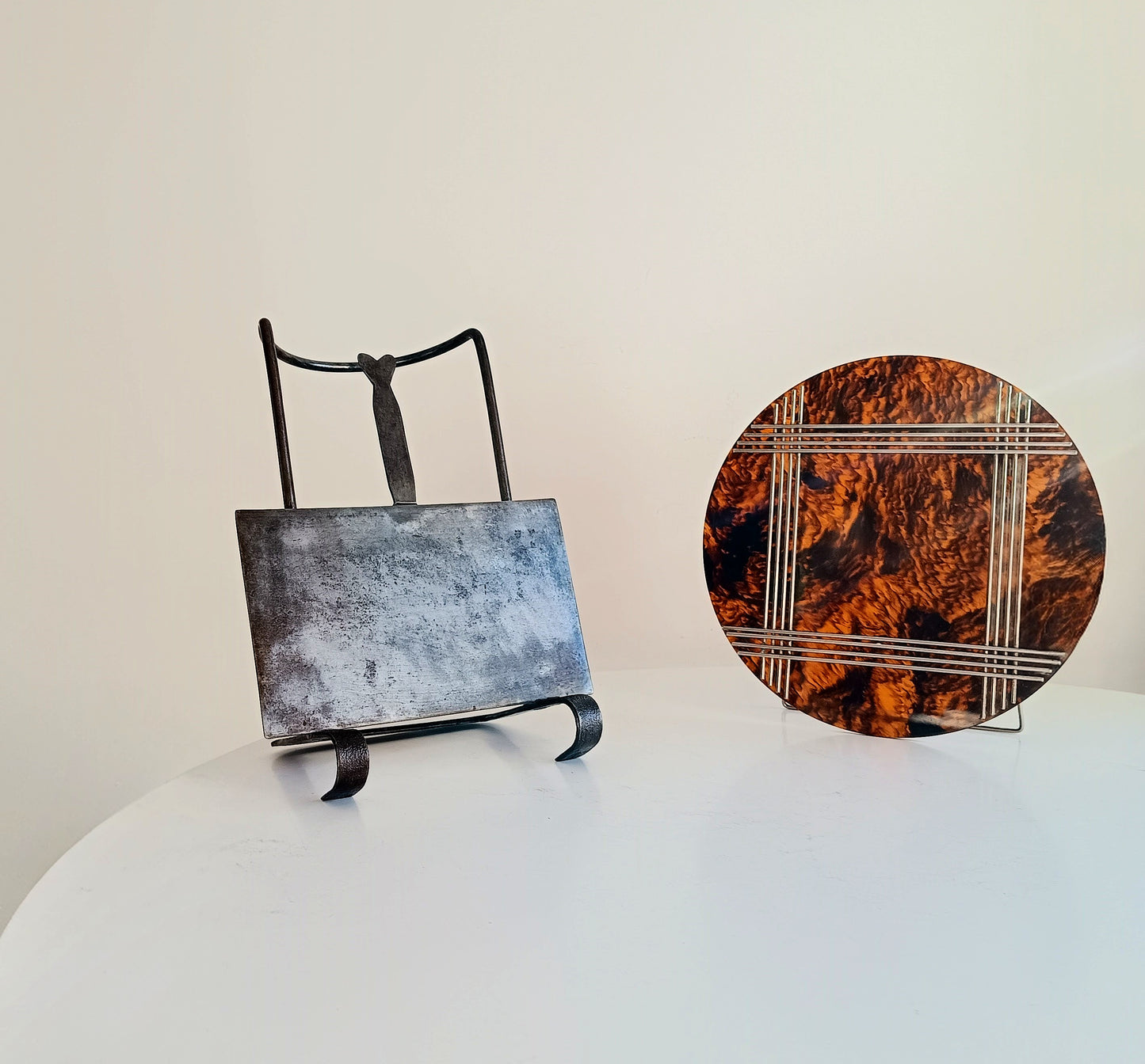 Arts & Crafts Cotswolds Hand-Forged Riveted Hearth Trivet Cooking Stand, Sliding Plate Heart-shaped Finial