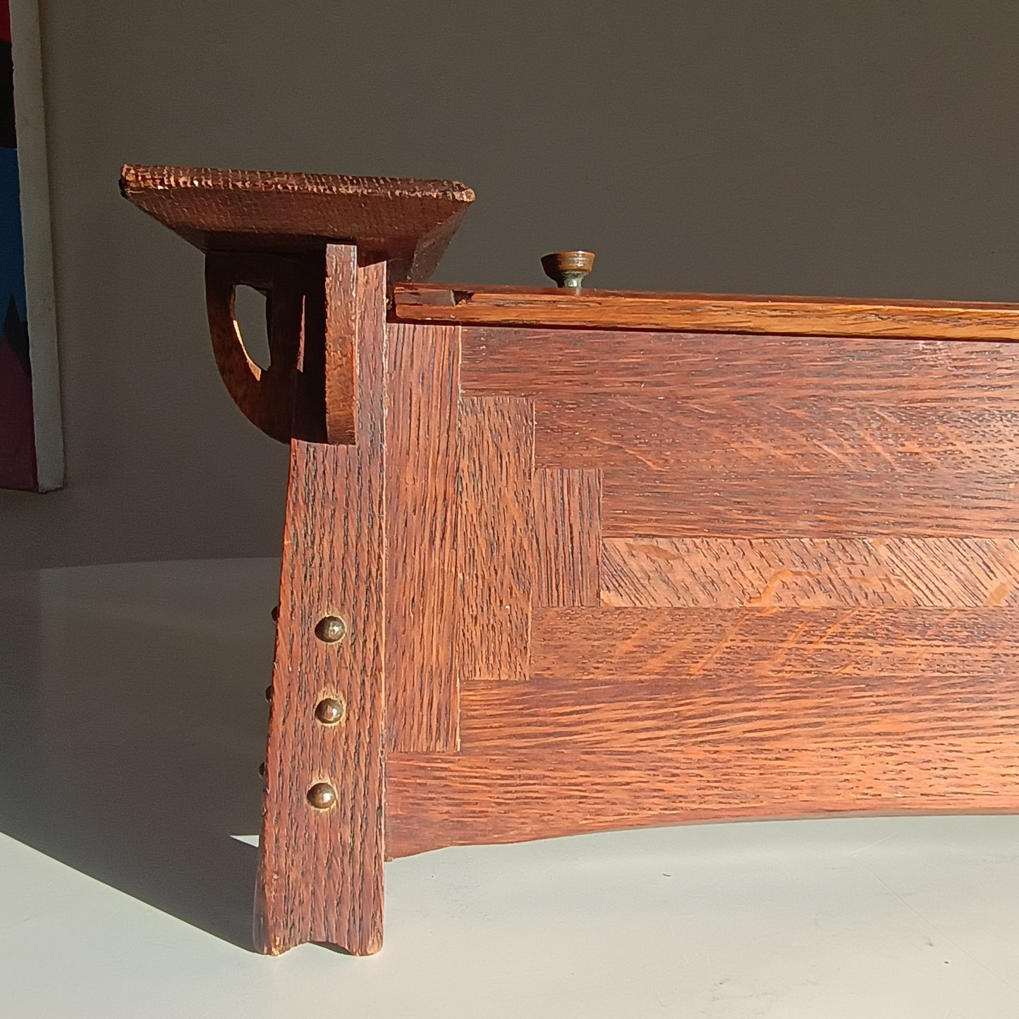 Arts and Crafts Art Nouveau Small Cabinet in Quarter-sawn Oak, Glasgow School Style