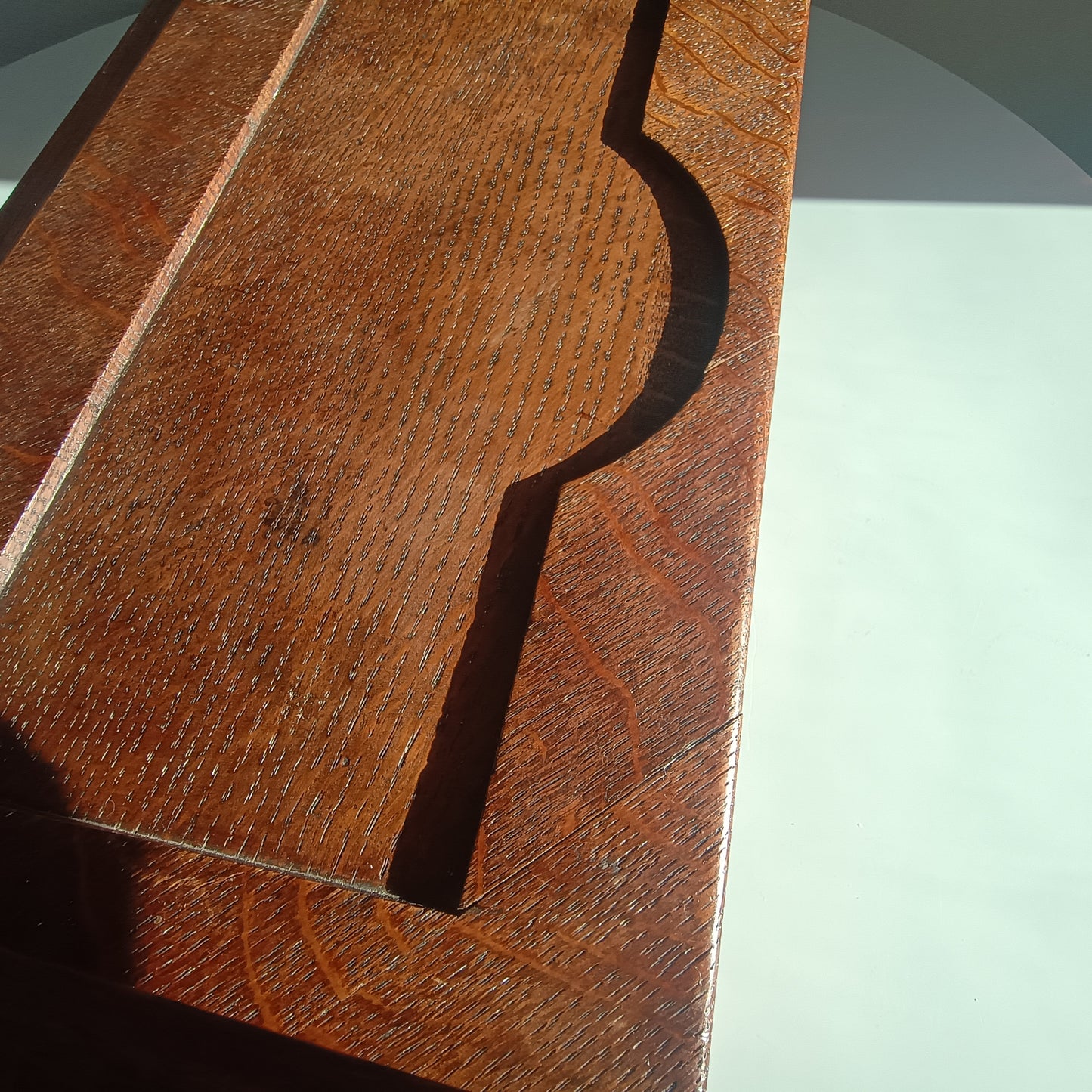 Arts and Crafts Art Nouveau Small Cabinet in Quarter-sawn Oak, Glasgow School Style