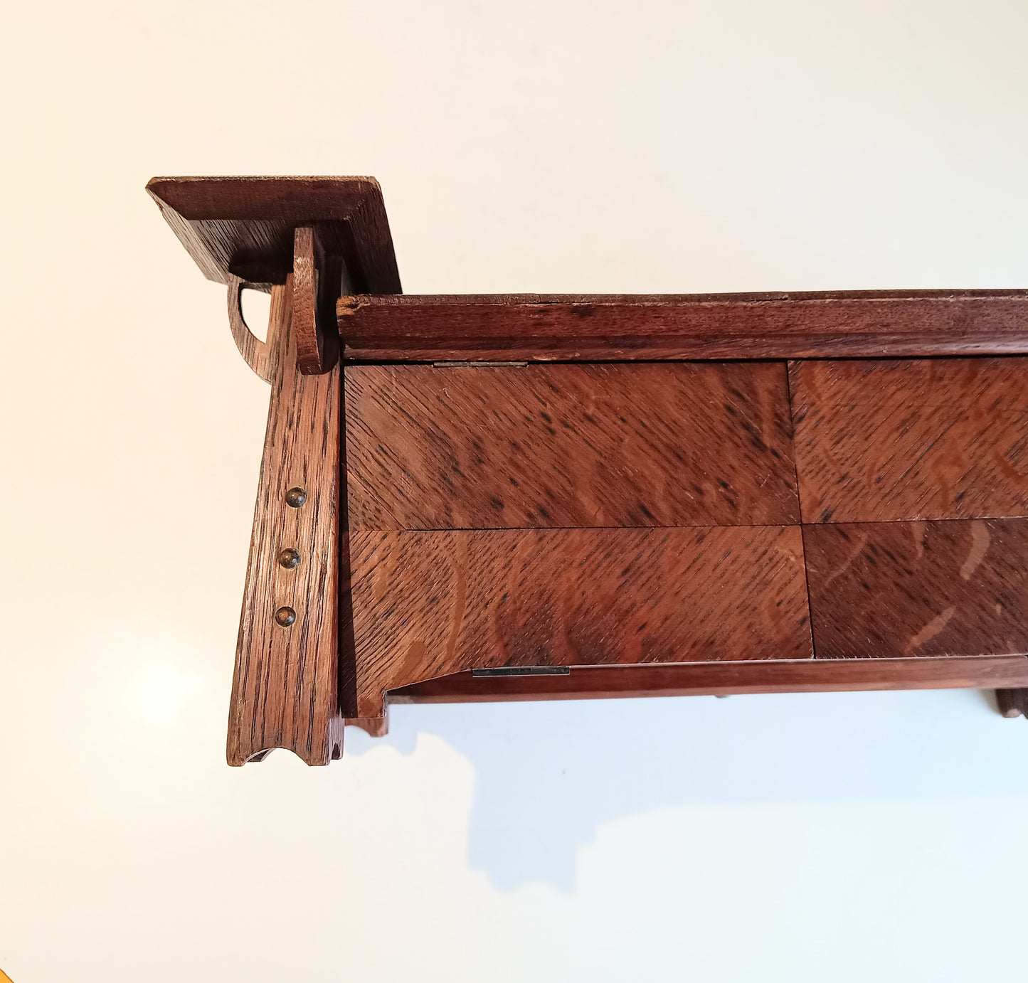 Arts and Crafts Art Nouveau Small Cabinet in Quarter-sawn Oak, Glasgow School Style