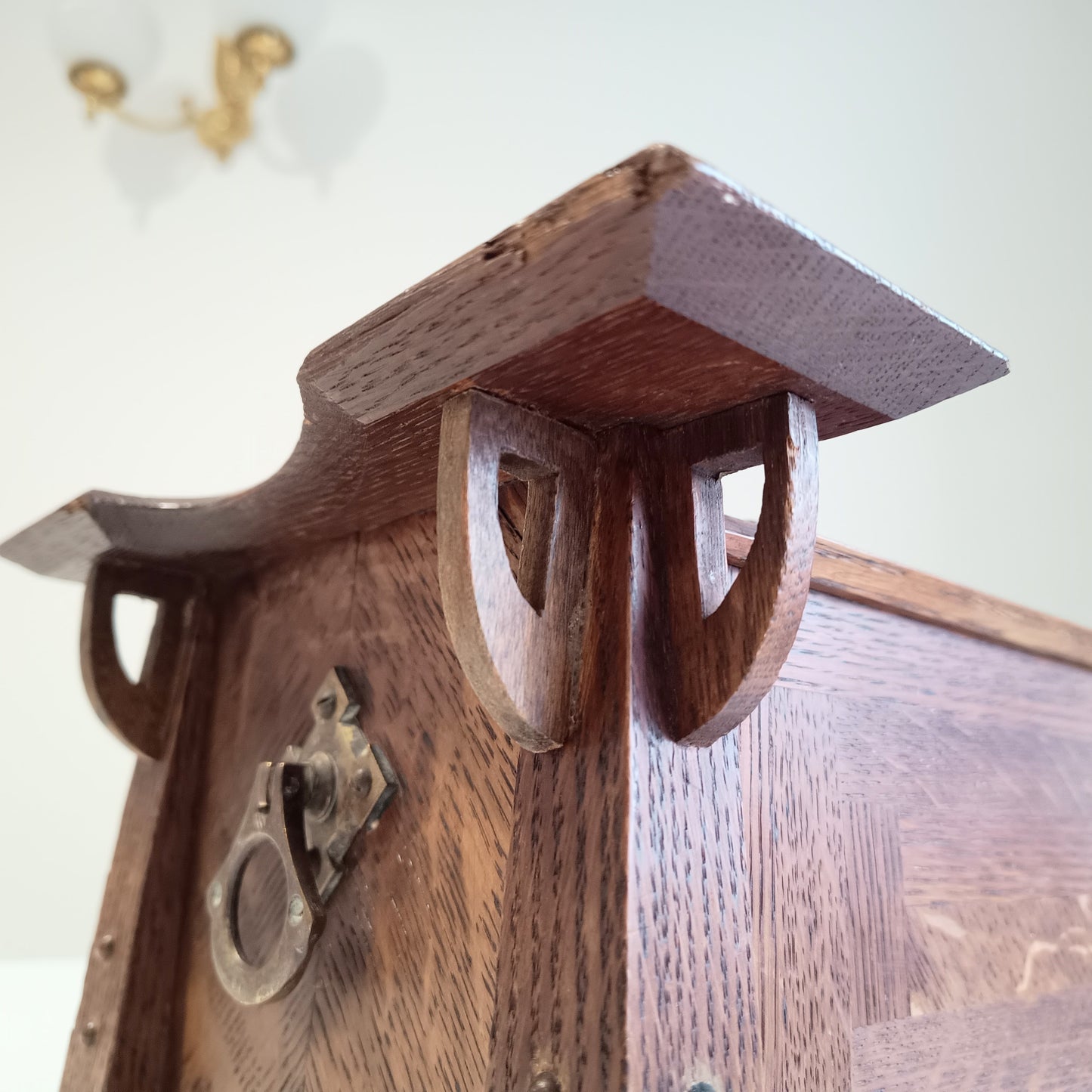 Arts and Crafts Art Nouveau Small Cabinet in Quarter-sawn Oak, Glasgow School Style