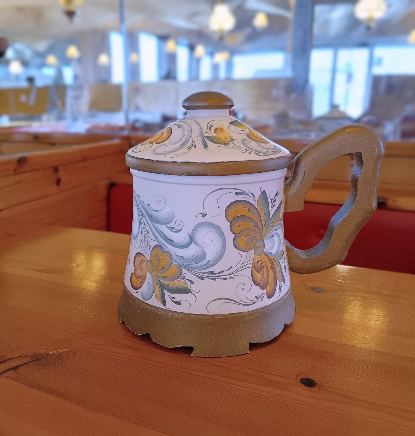 Vintage Norwegian Folk Art Wooden Lidded Beer Mug Lidded Tankard, Hand-Painted Roseling Telemark Style