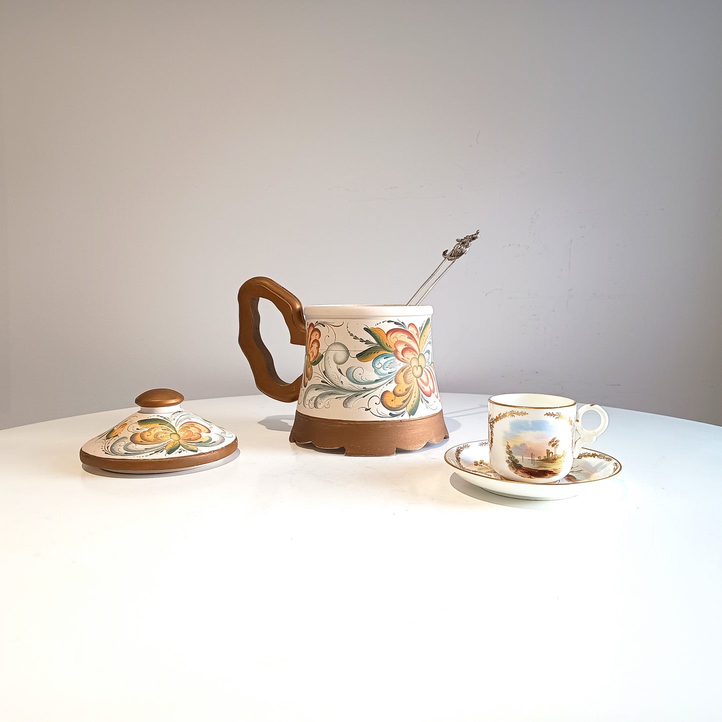 Vintage Norwegian Folk Art Wooden Lidded Beer Mug Lidded Tankard, Hand-Painted Roseling Telemark Style