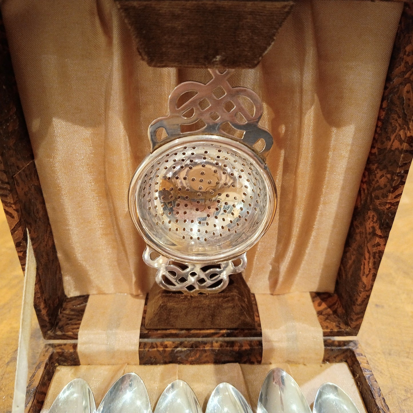 Vintage Silver Plate Set of Afternoon Tea Spoons with Matching Tea Strainer
