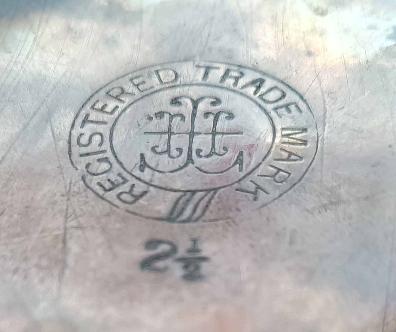 Arts and Crafts Henry Loveridge The Pekin Hammered Brass Kettle, Heart-shaped Secessionist Accents