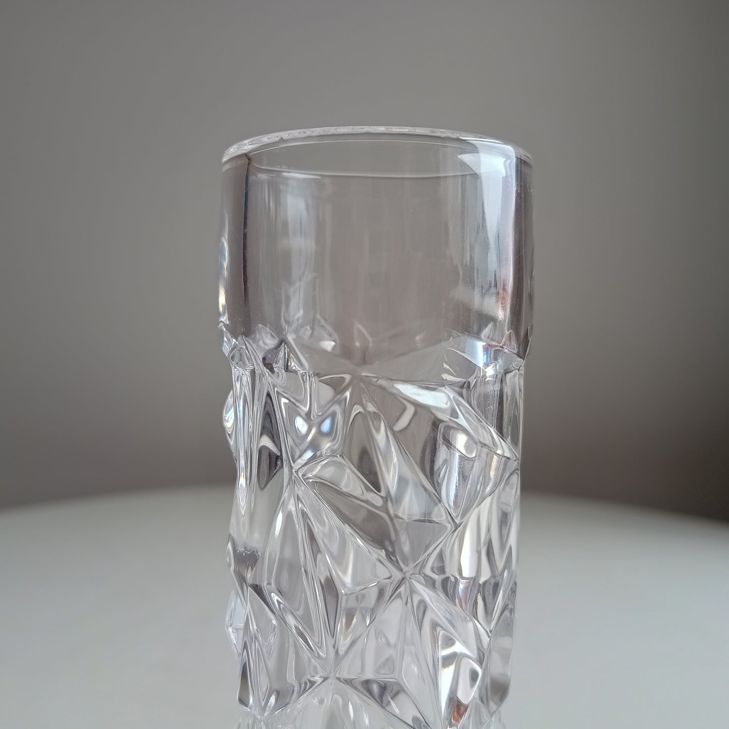 Tiffany & Co Modern Crystal Glass Vase 20 cm 8 inches Cut Rock Design 1990s