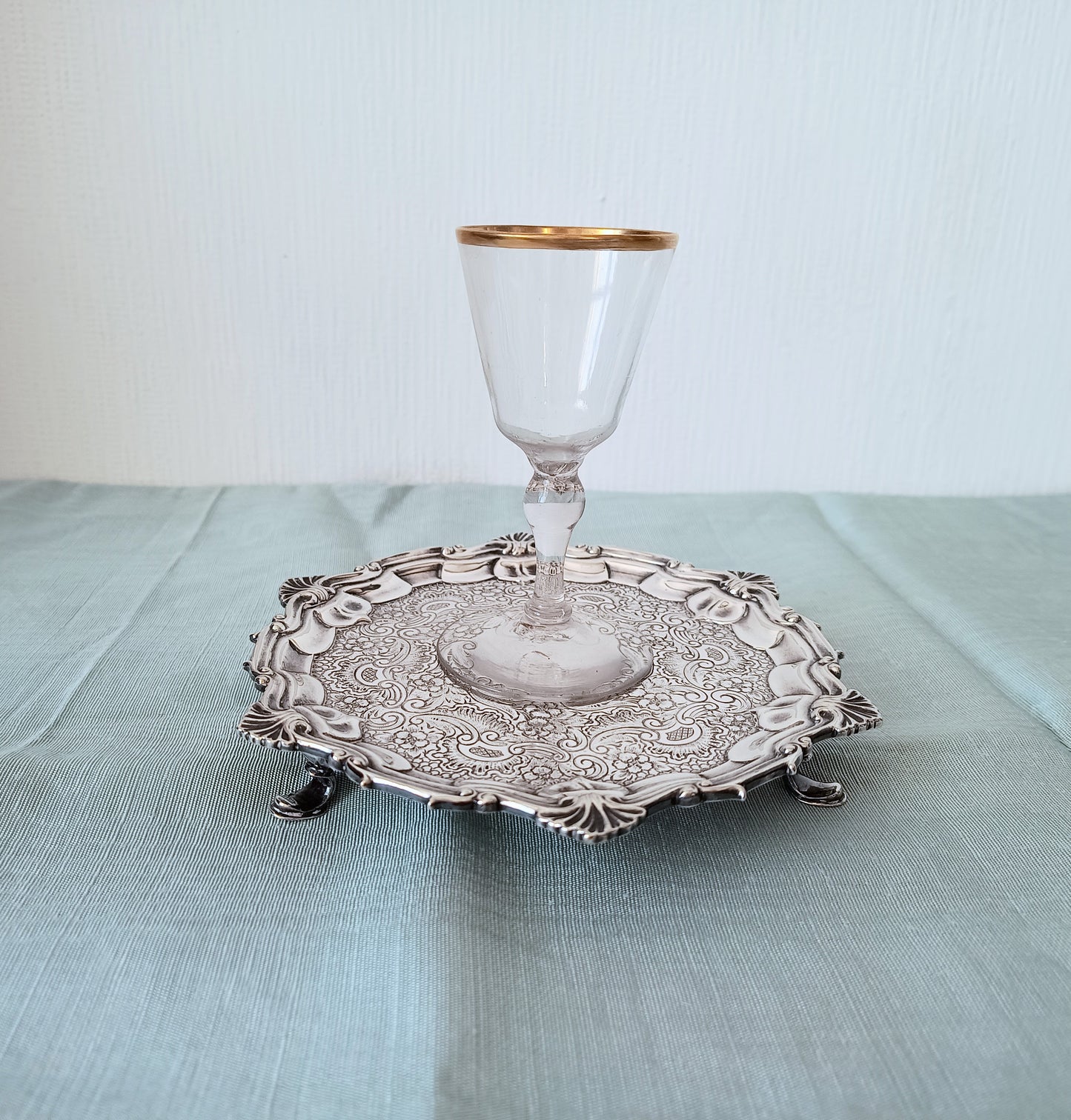 Georgian Style Silver Plate Footed Salver or Small Drinks Tray, William Hutton England 1890