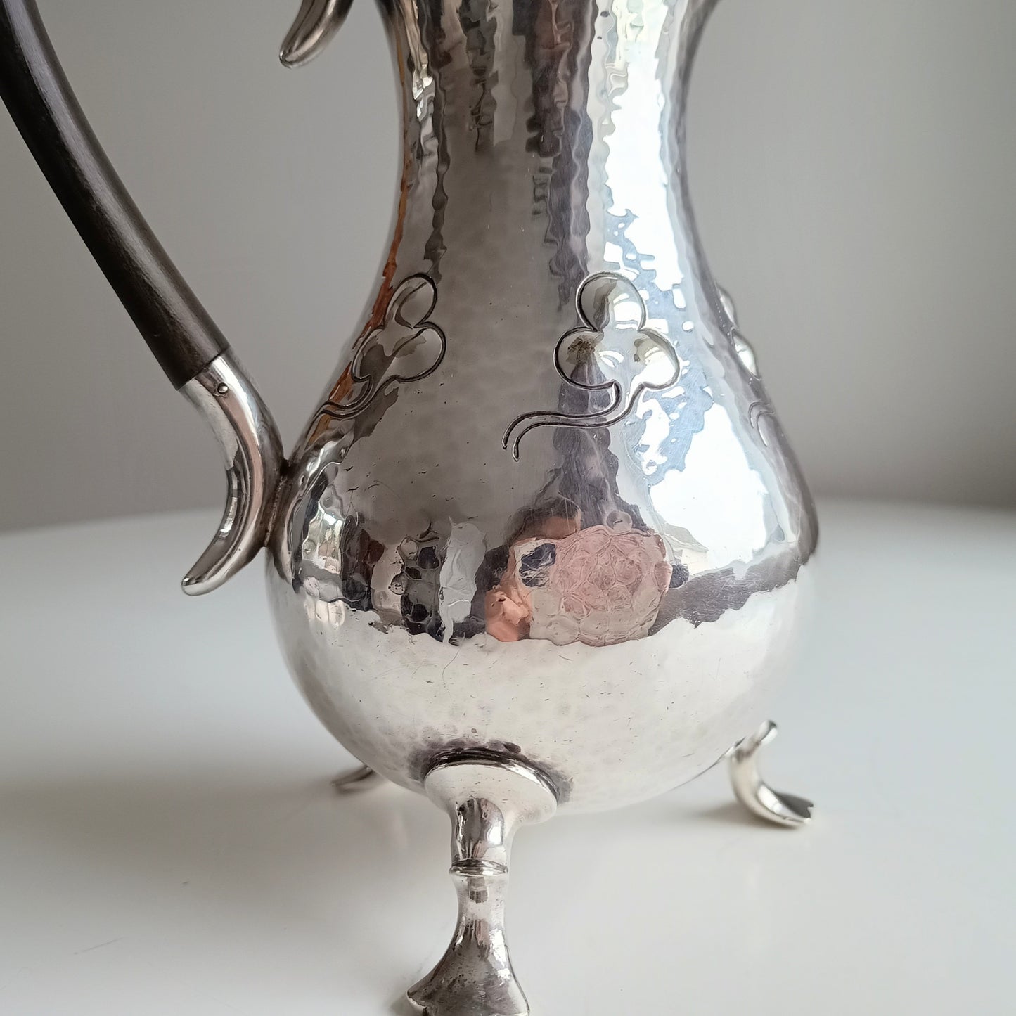 Antique Arts & Crafts Mappin Webb Silver Princes Plate Coffee Pot: Hammered, Trefoil Repoussé Decor