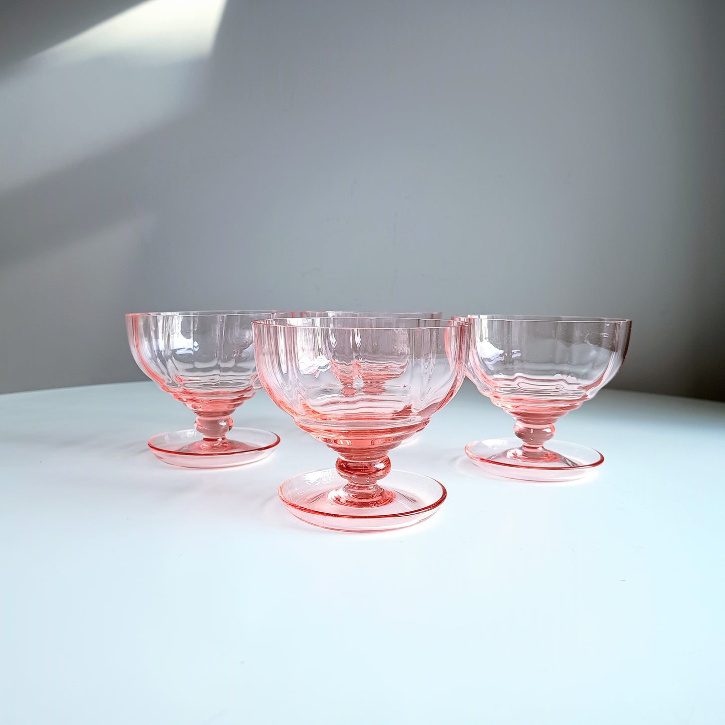 Midcentury Hand-Blown Selenium Glass Ice-cream Bowls: Peach Pink Fine Crystal, European