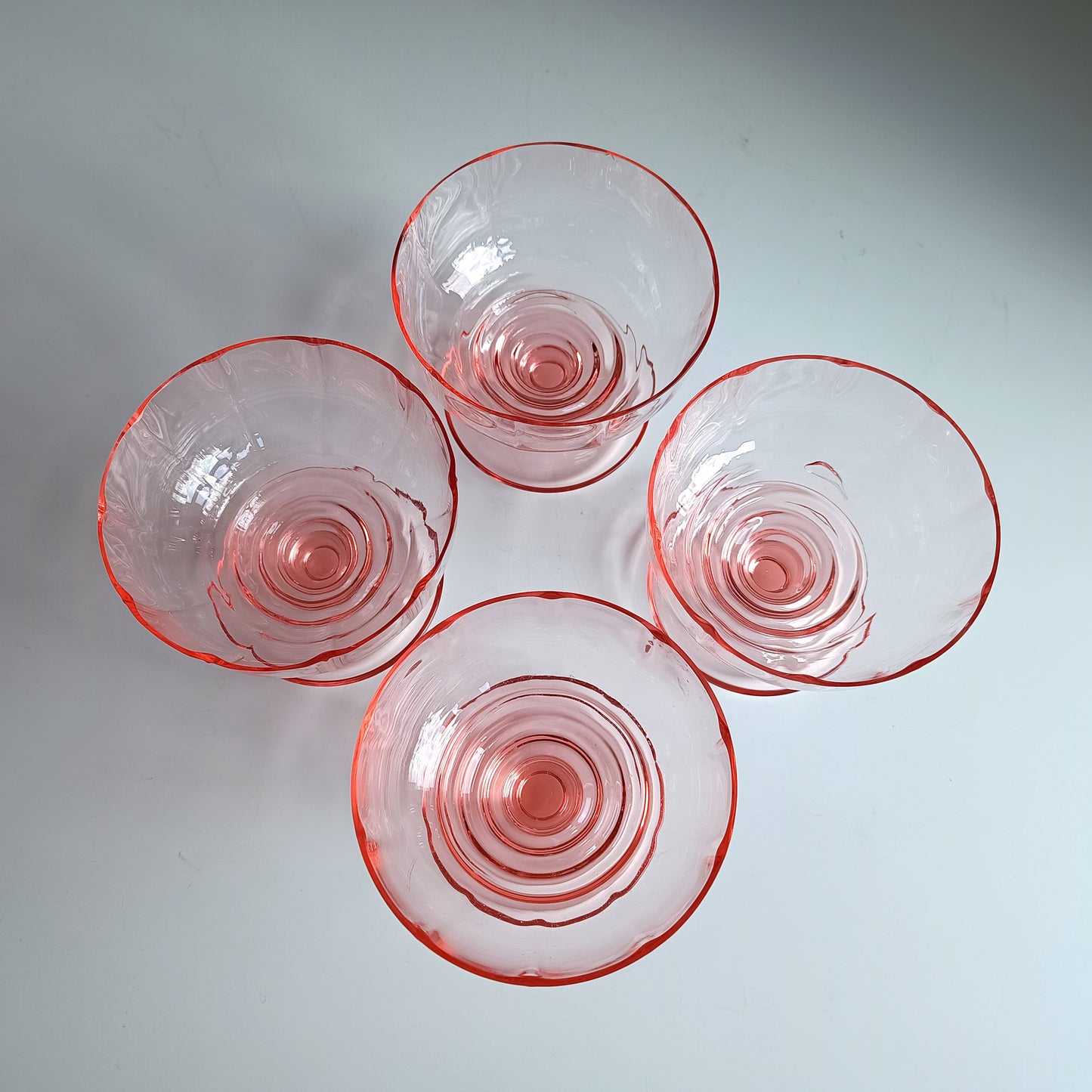 Midcentury Hand-Blown Selenium Glass Ice-cream Bowls: Peach Pink Fine Crystal, European