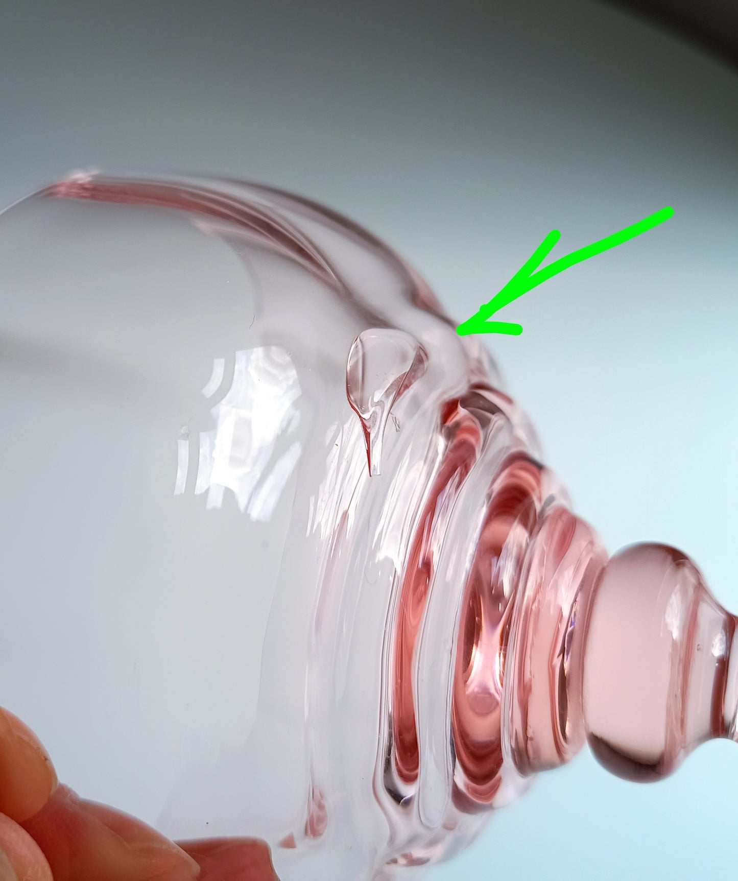 Midcentury Hand-Blown Selenium Glass Ice-cream Bowls: Peach Pink Fine Crystal, European