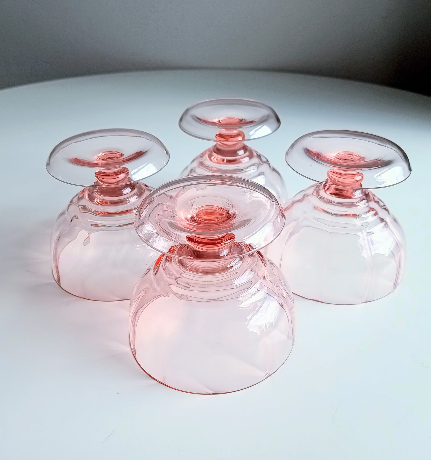 Midcentury Hand-Blown Selenium Glass Ice-cream Bowls: Peach Pink Fine Crystal, European