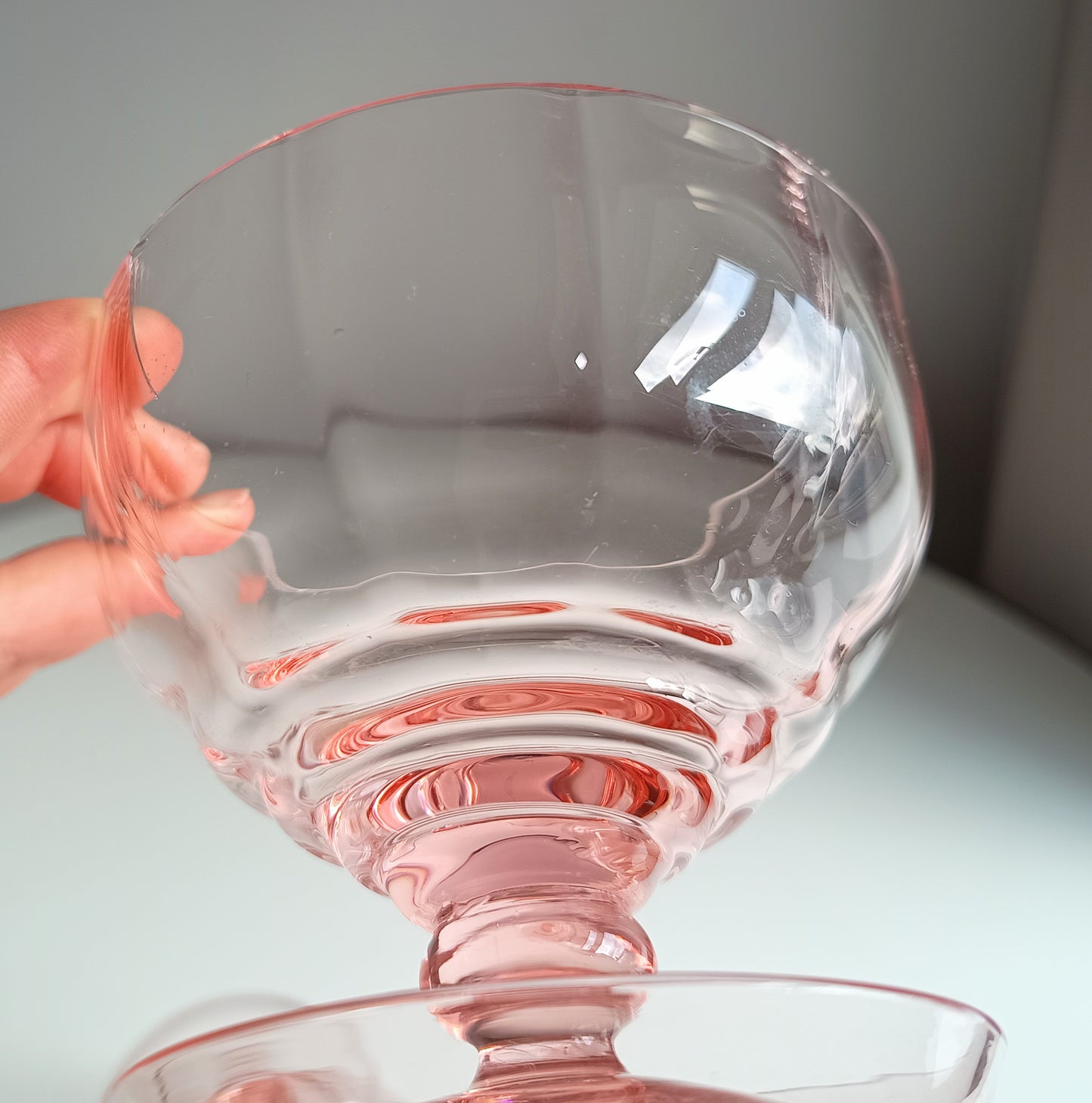 Midcentury Hand-Blown Selenium Glass Ice-cream Bowls: Peach Pink Fine Crystal, European