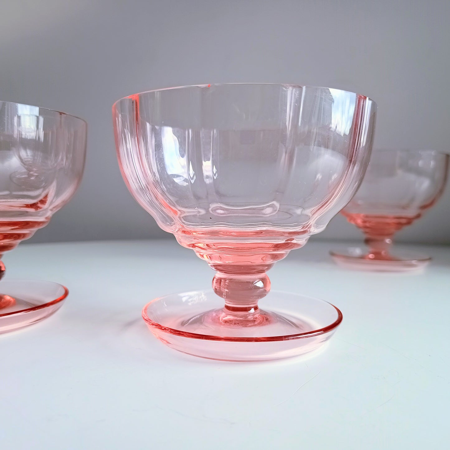 Midcentury Hand-Blown Selenium Glass Ice-cream Bowls: Peach Pink Fine Crystal, European