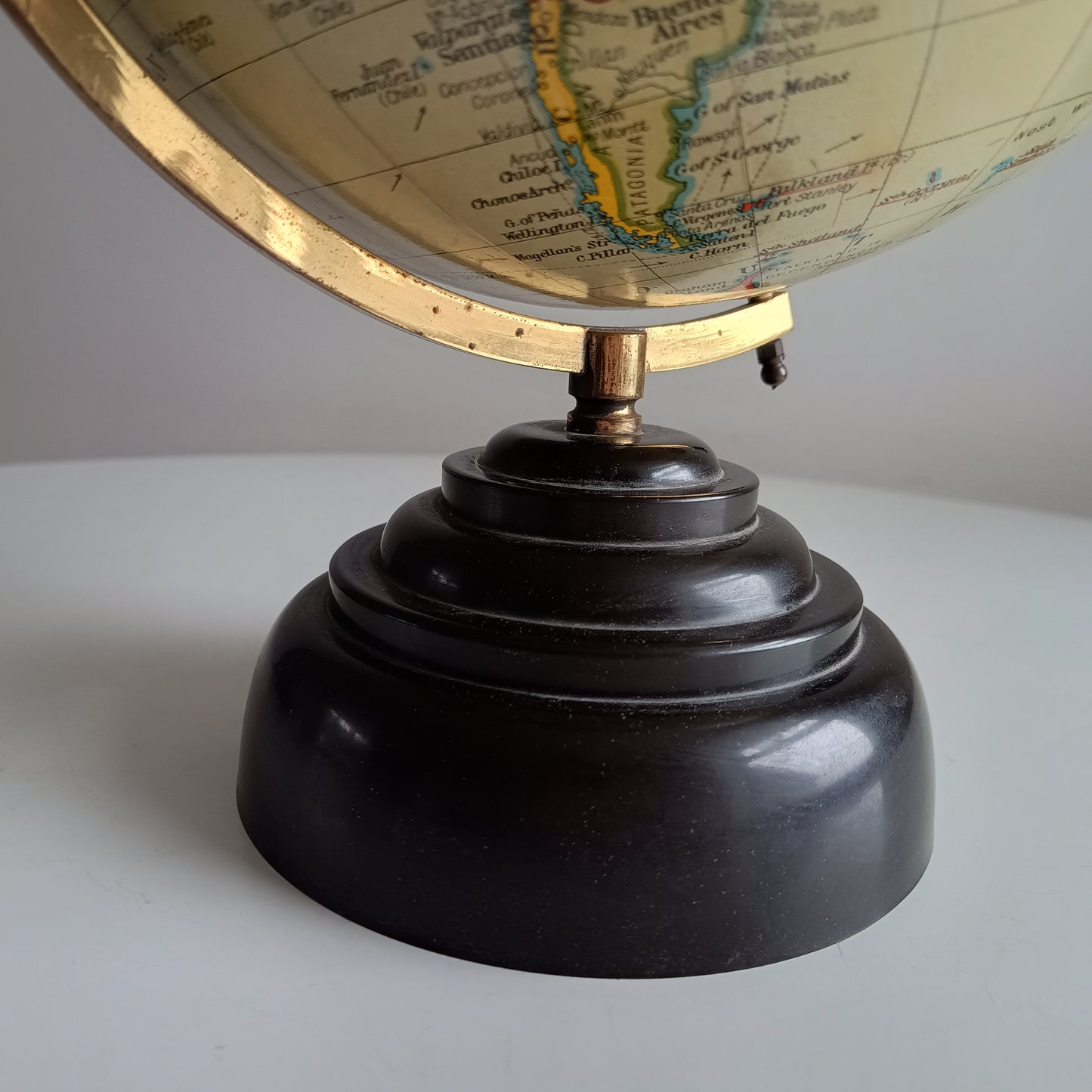 Art Deco Geographia 1947 10 Inch Globe: Final Year Of British Raj, Bakelite Jelly Mold Base, Steamer Routes