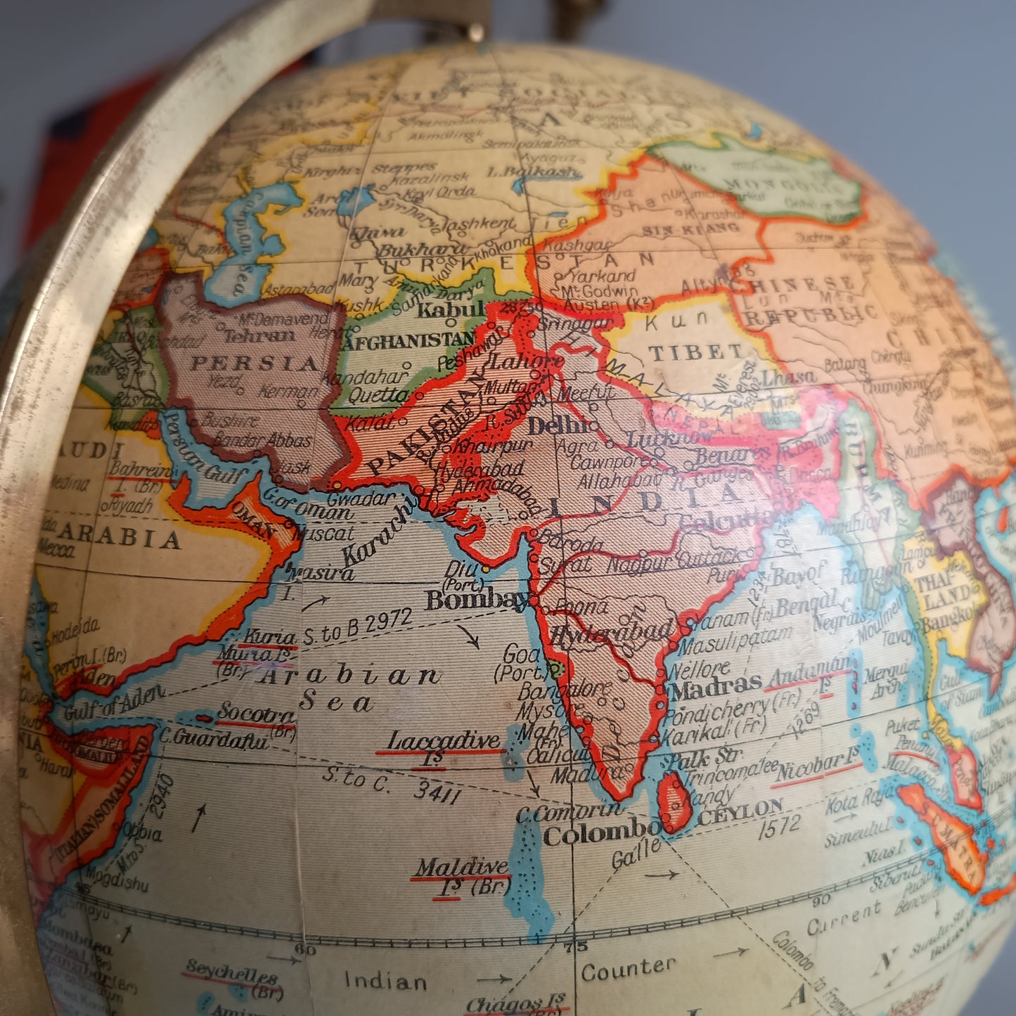Art Deco Geographia 1947 10 Inch Globe: Final Year Of British Raj, Bakelite Jelly Mold Base, Steamer Routes
