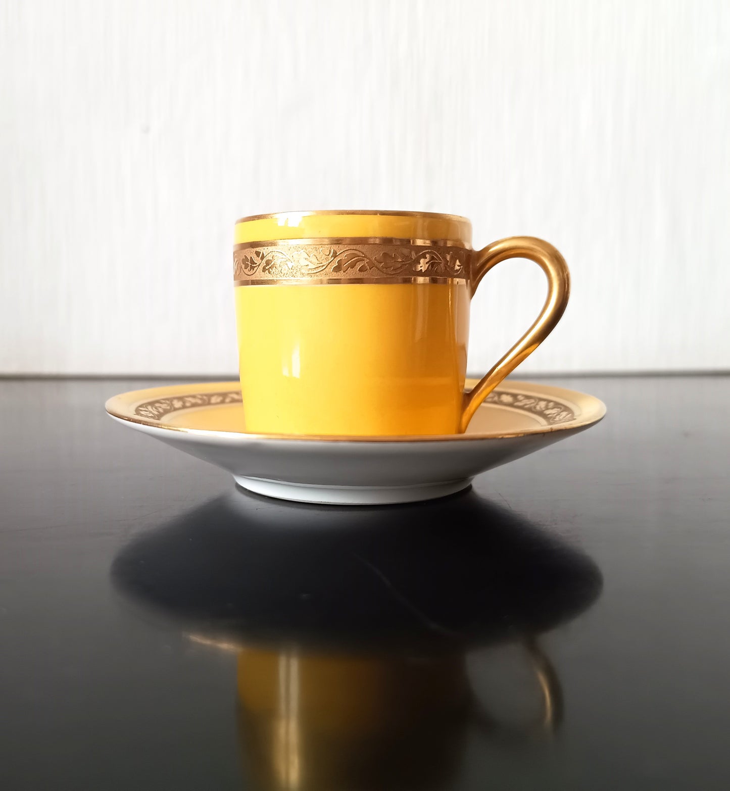 Art Deco Limoges Arlequin Collection: 3 Cups & Saucers, Acid Etched Oak Leaf Gilding, 1929