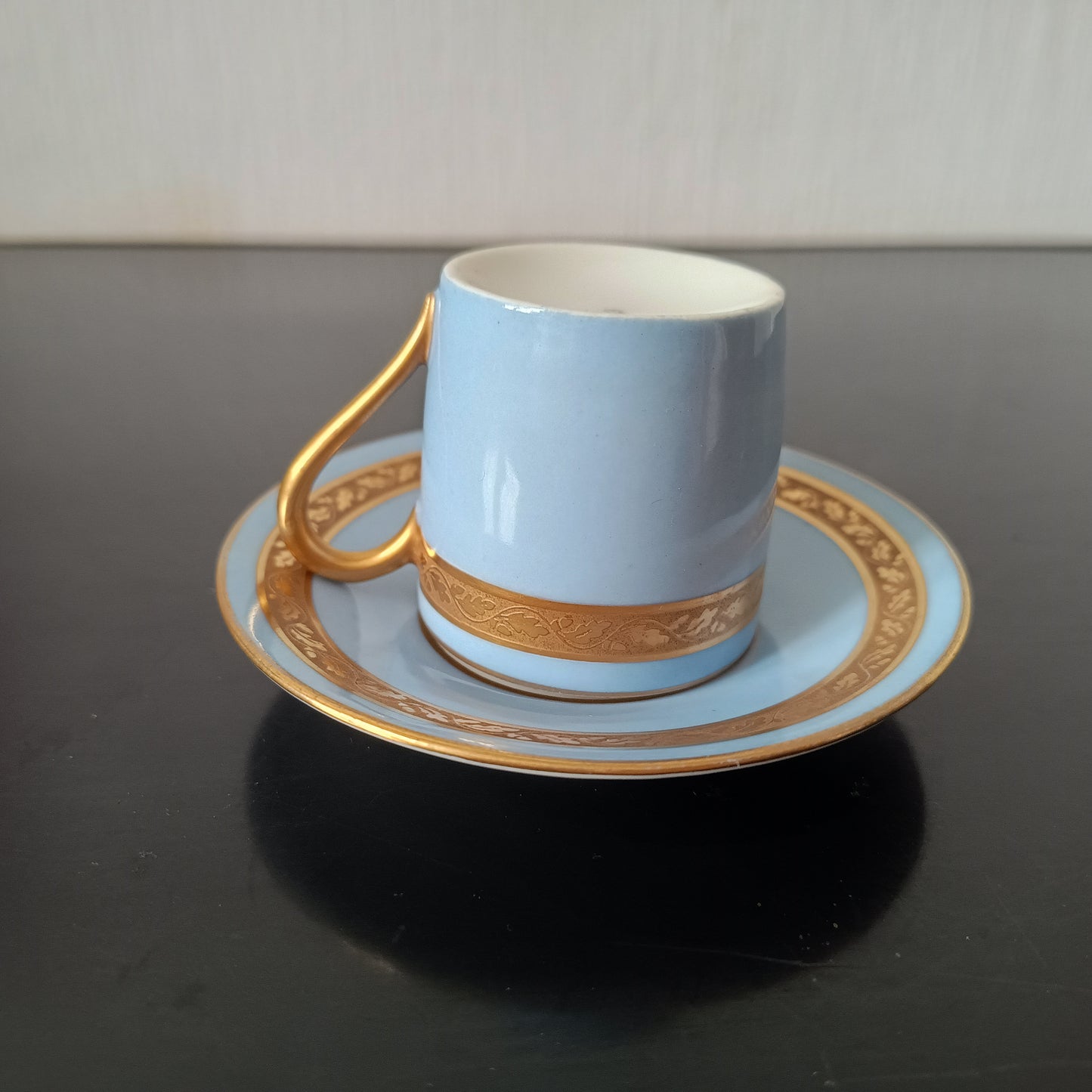 Art Deco Limoges Arlequin Collection: 3 Cups & Saucers, Acid Etched Oak Leaf Gilding, 1929