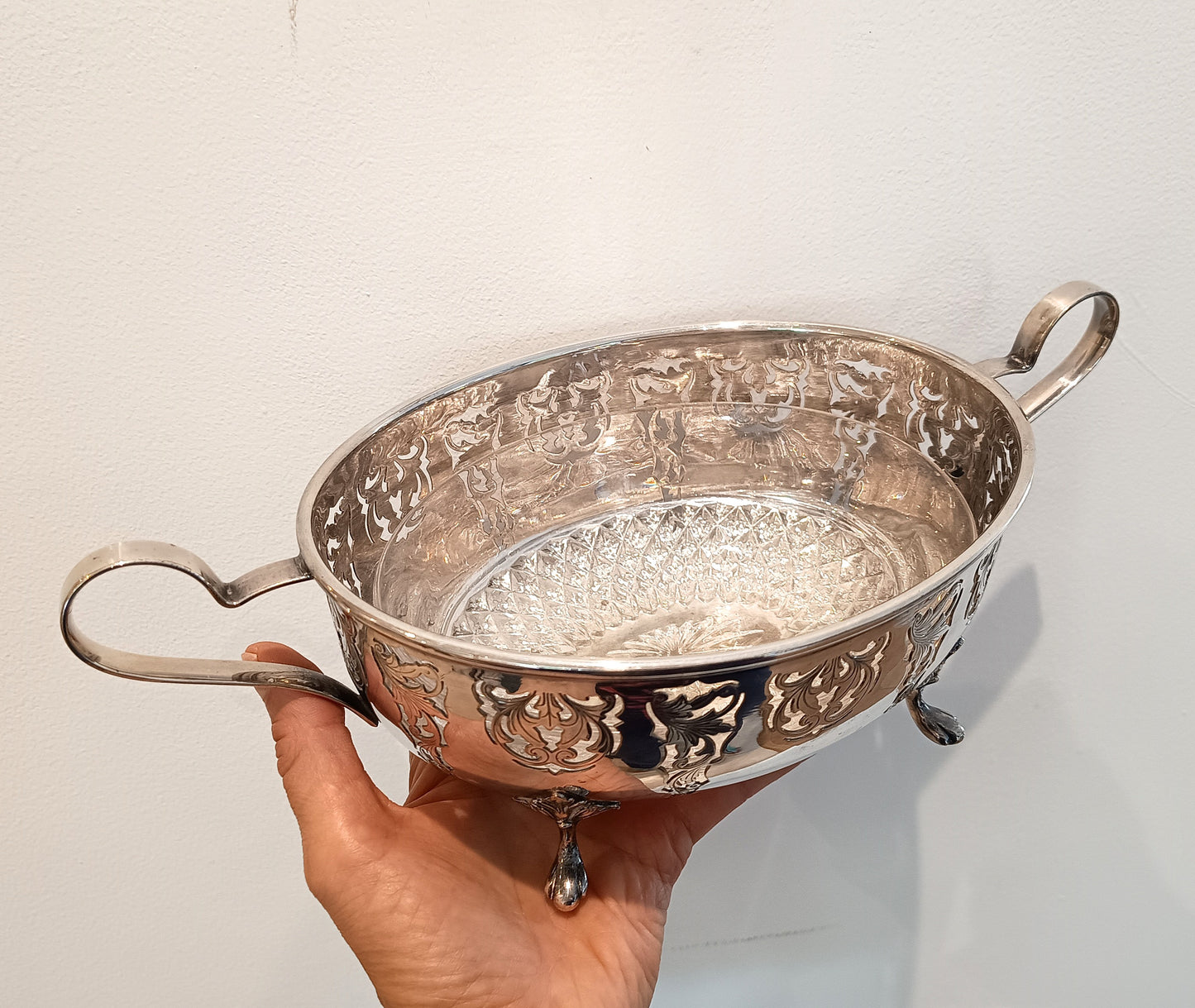 Antique Silver Plate Salad Serving Bowl: Curved Handles, Acanthus Feet, Belle Epoque