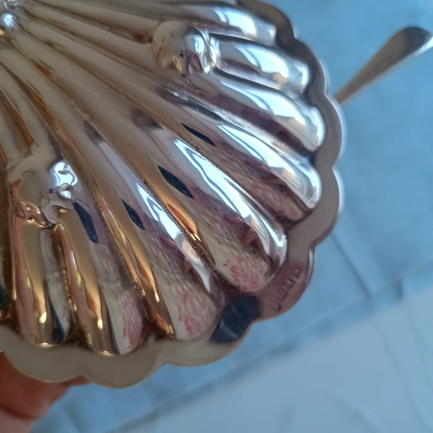 Vintage English Silver Plated Butter Oyster Shell Dish, Art Deco Frosted Glass Condiment Server
